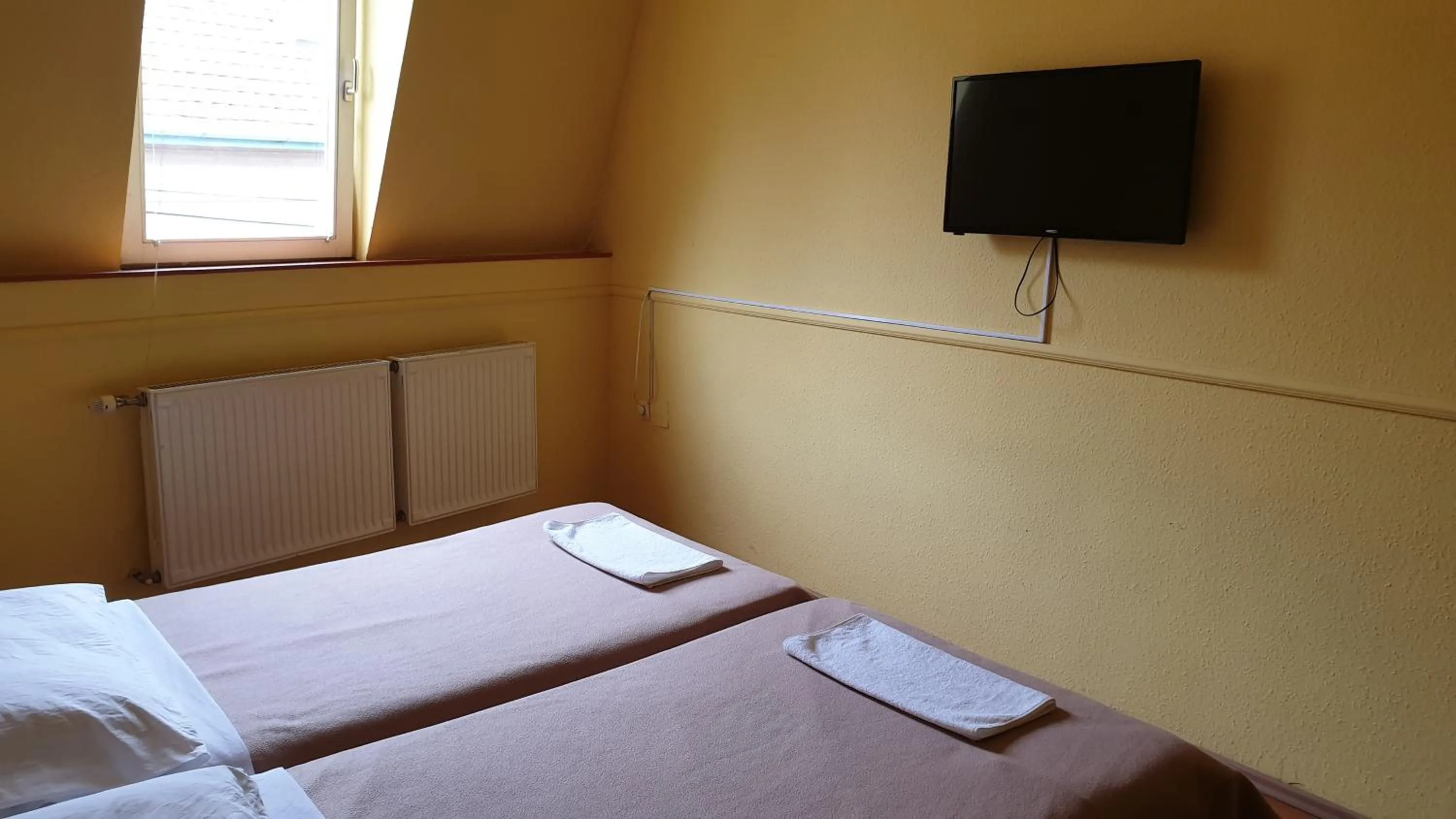 Bed in Jáde Panzió