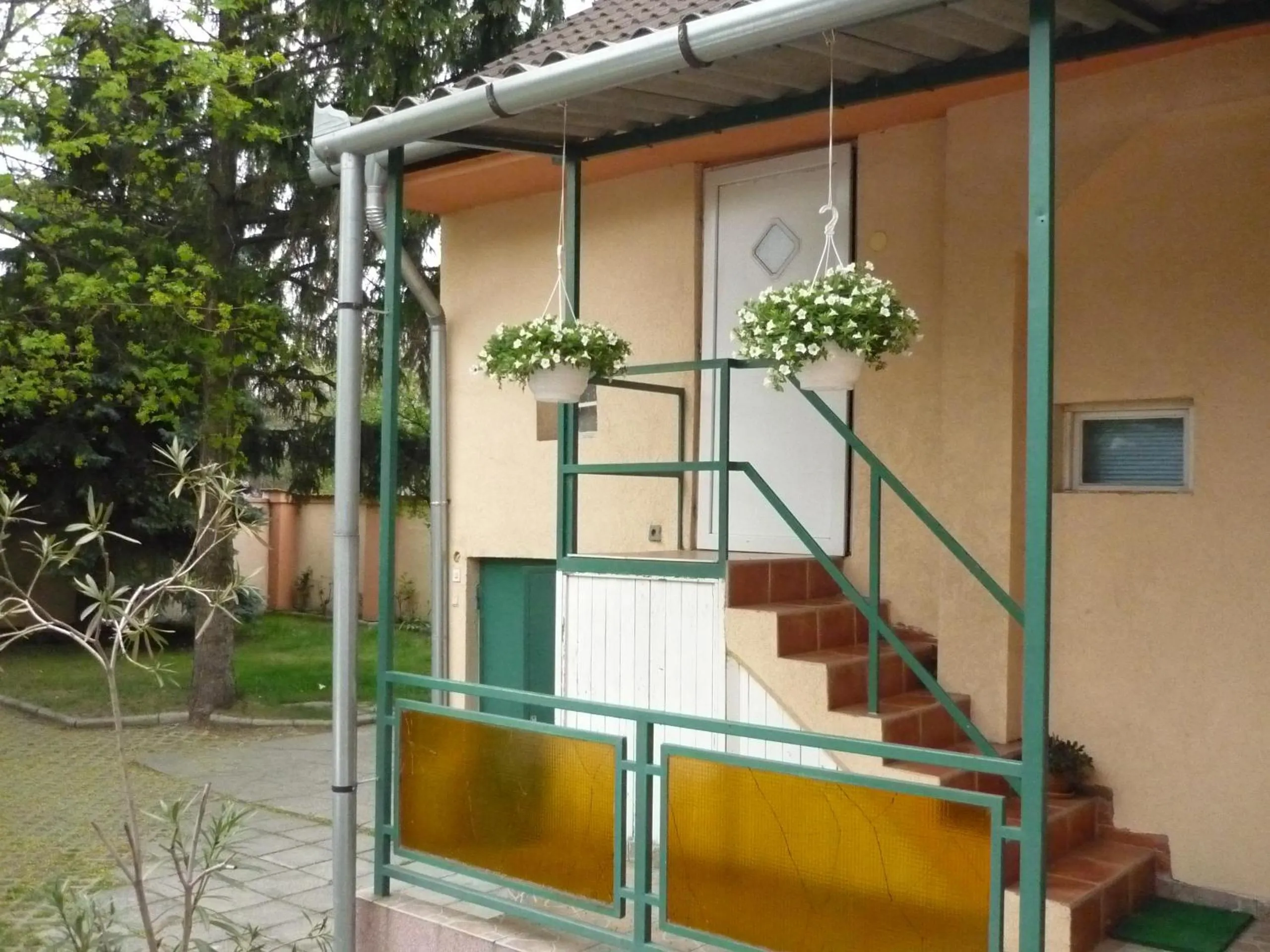 Facade/entrance in Jáde Panzió