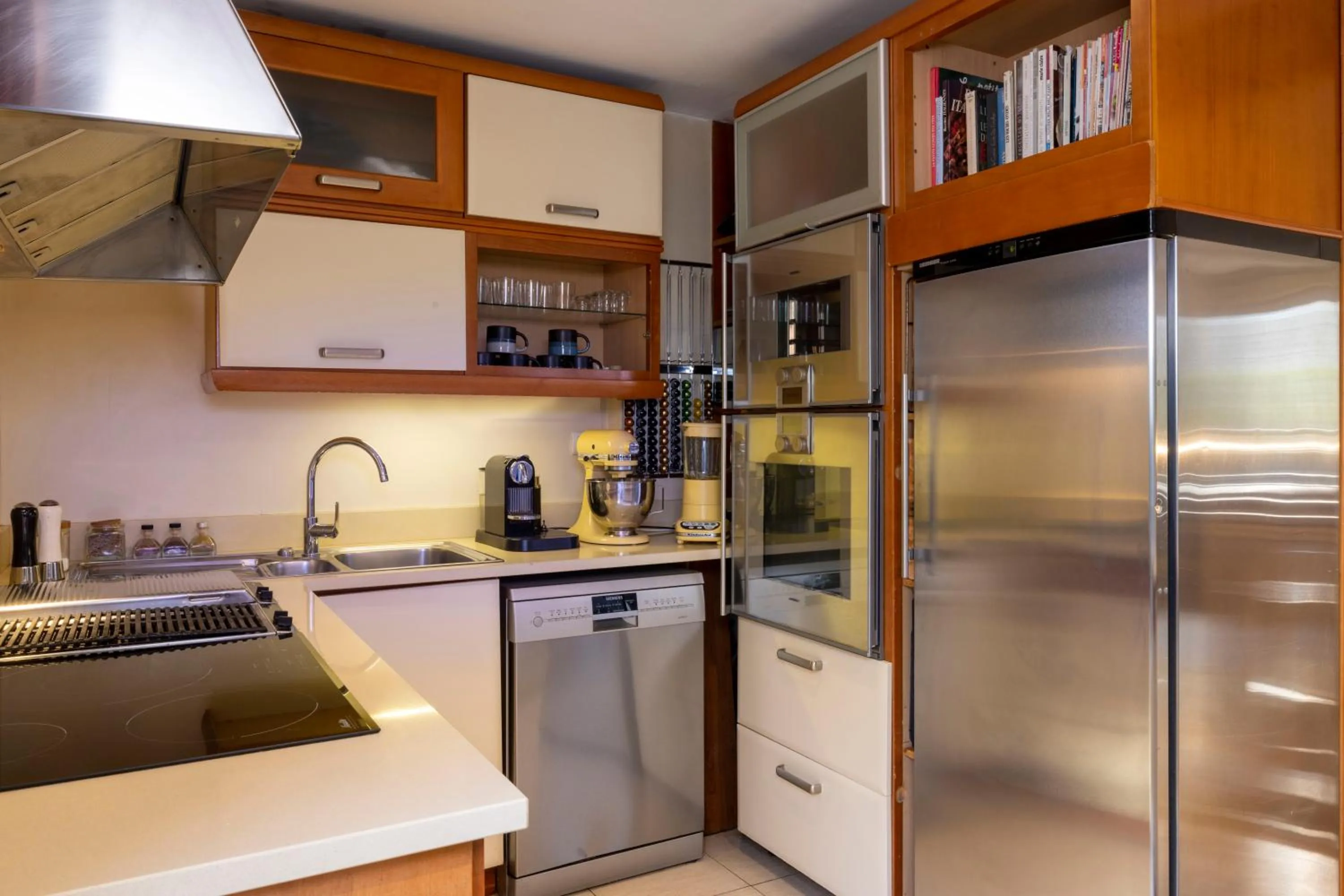 Coffee/tea facilities in Maison Lavaud