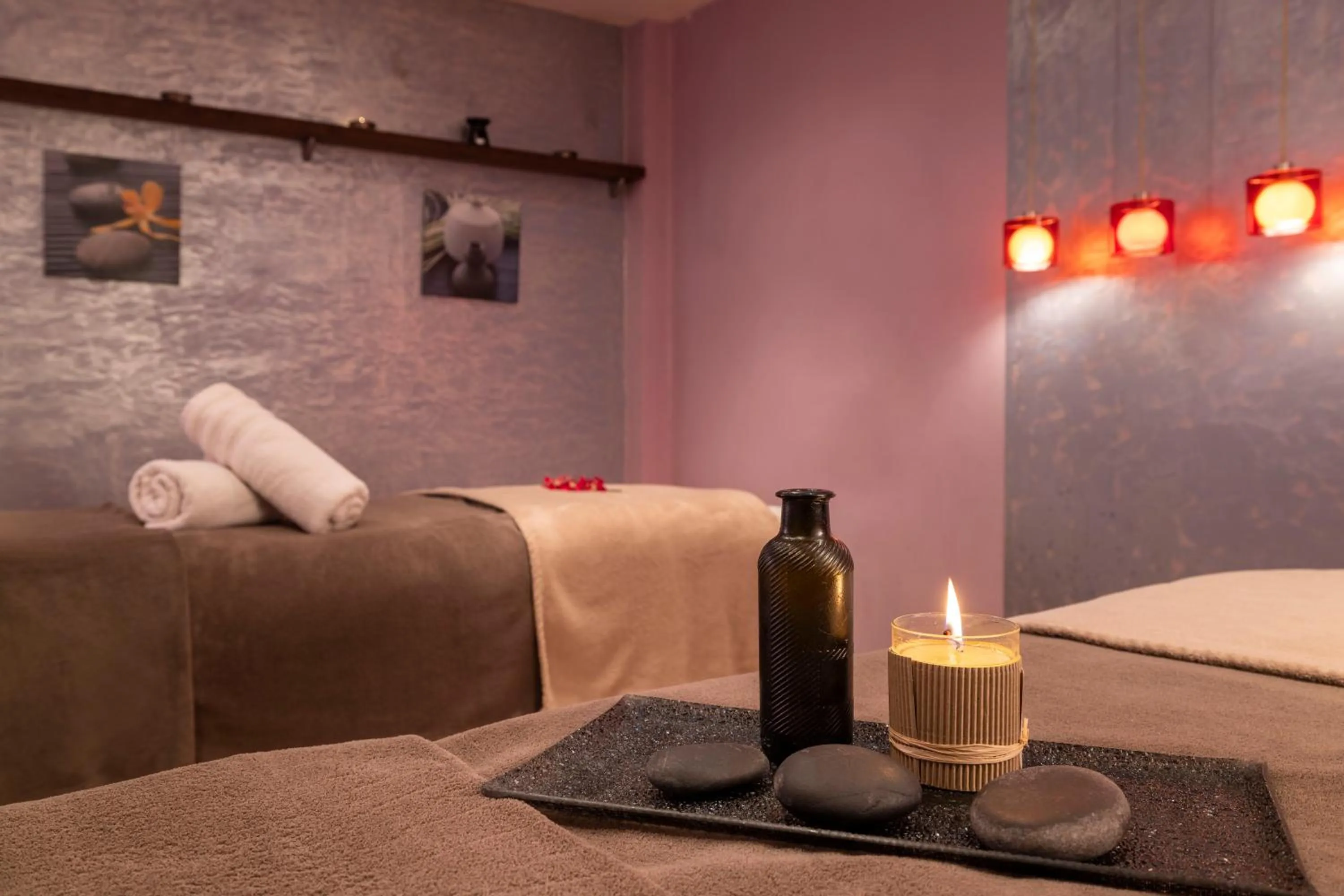 Massage, Bed in Maison Lavaud