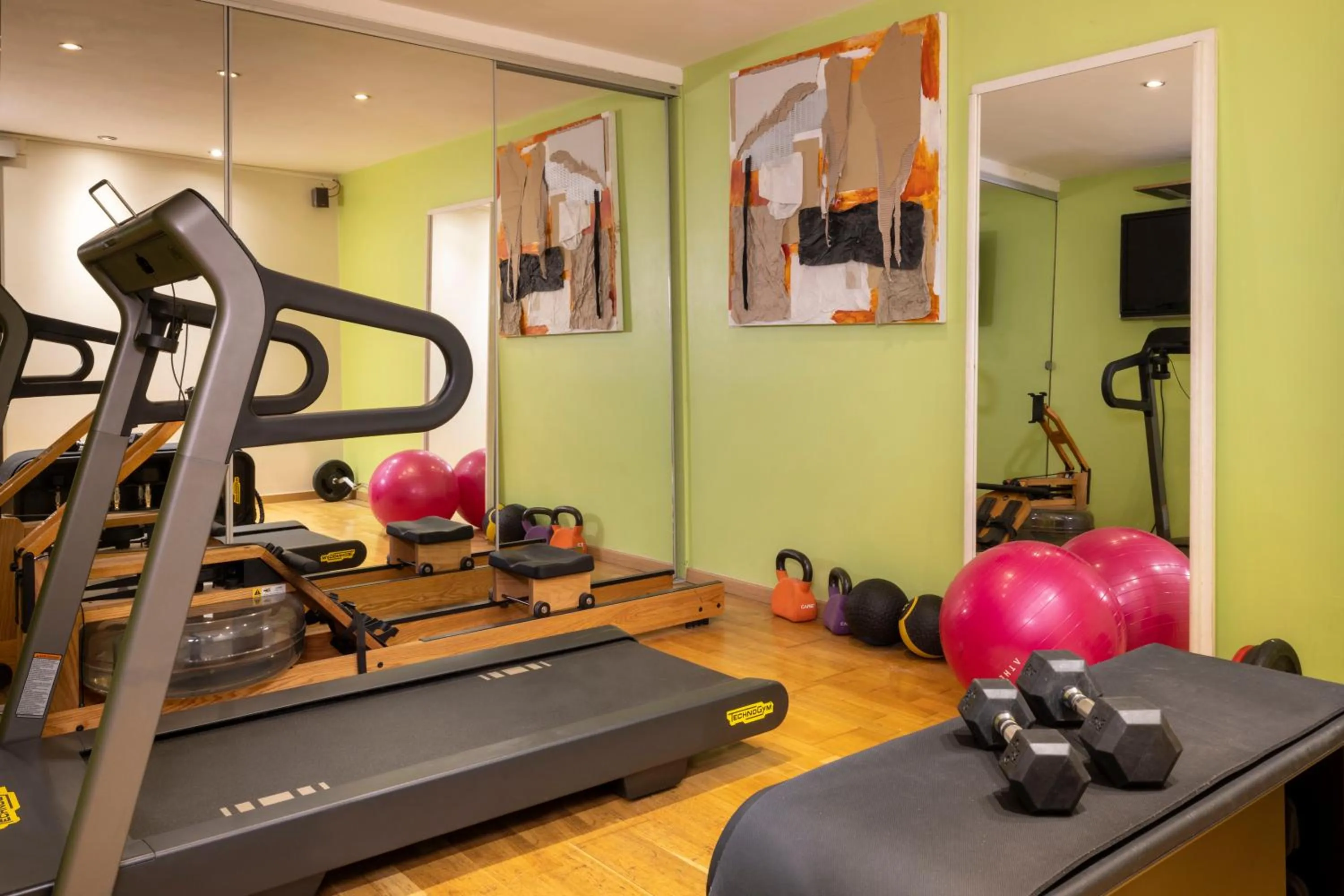 Spa and wellness centre/facilities in Maison Lavaud