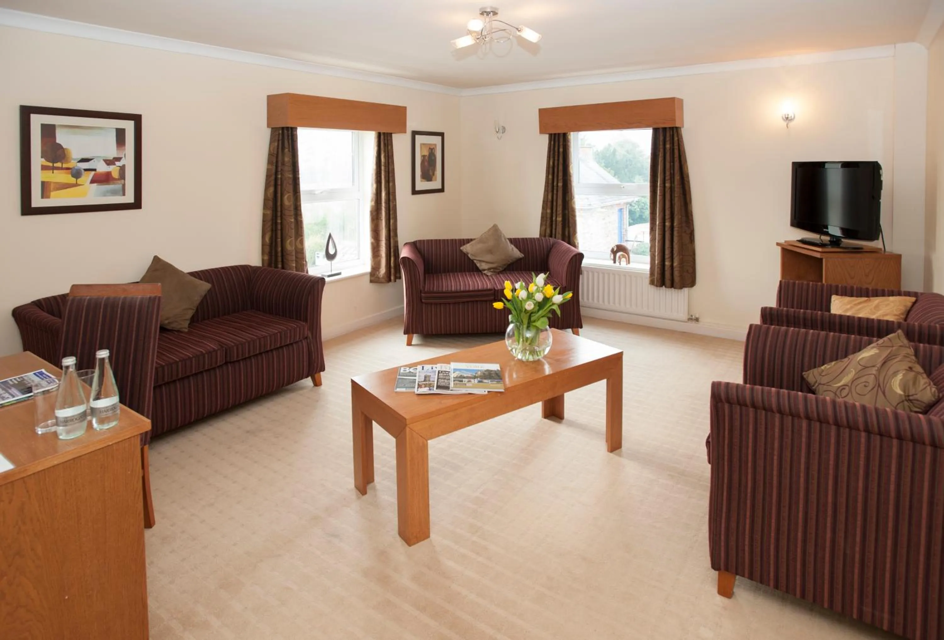 Living room in Burn Hall Hotel