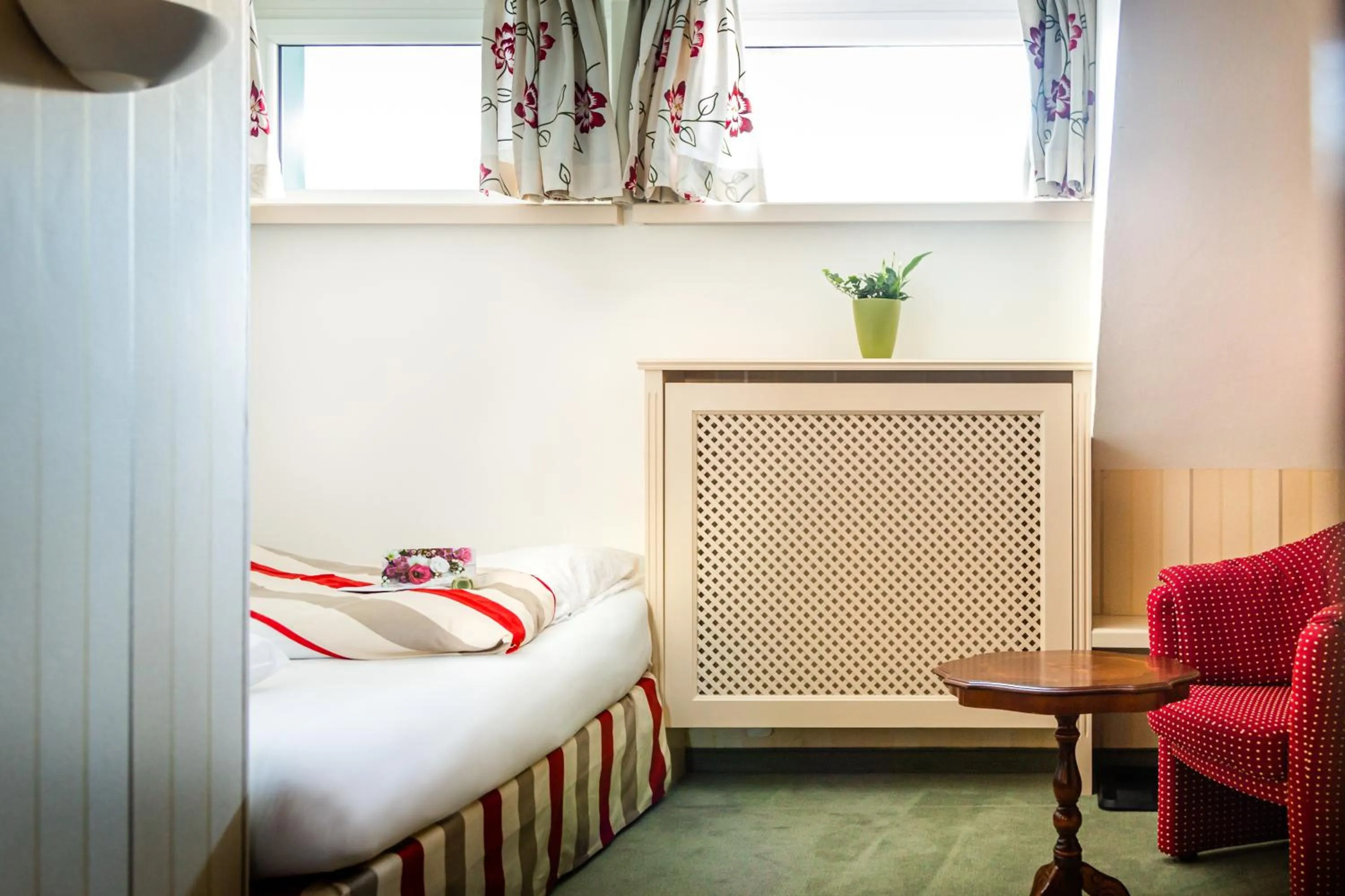 Bed in Hotel Albona Nova