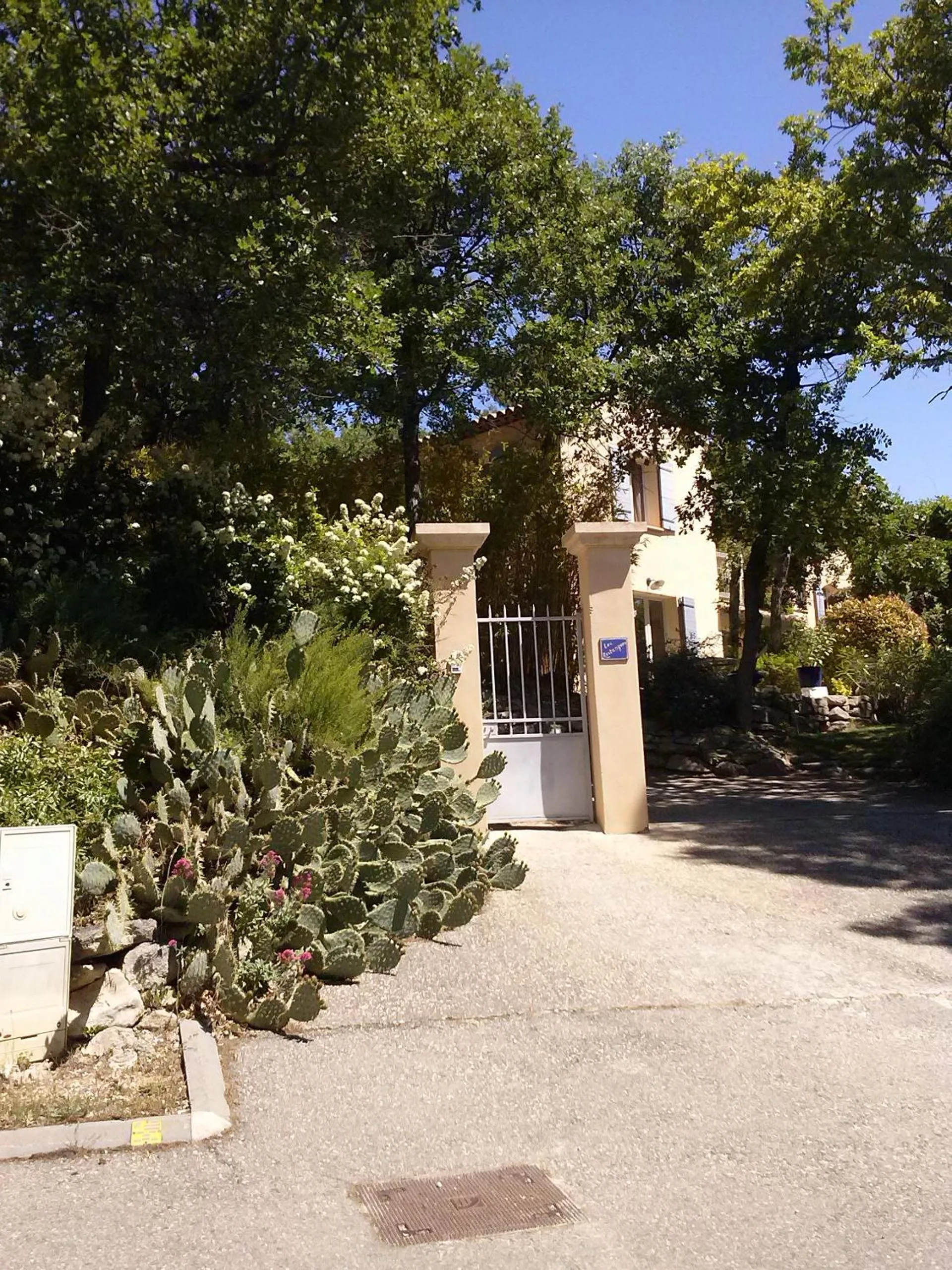 Property building in Les Restanques