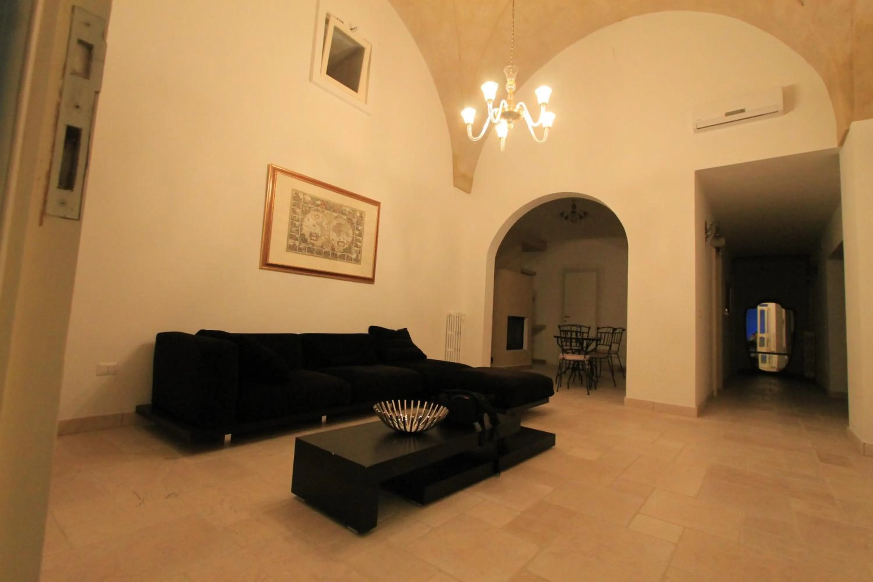 Communal lounge/ TV room in La Casa del Mercante