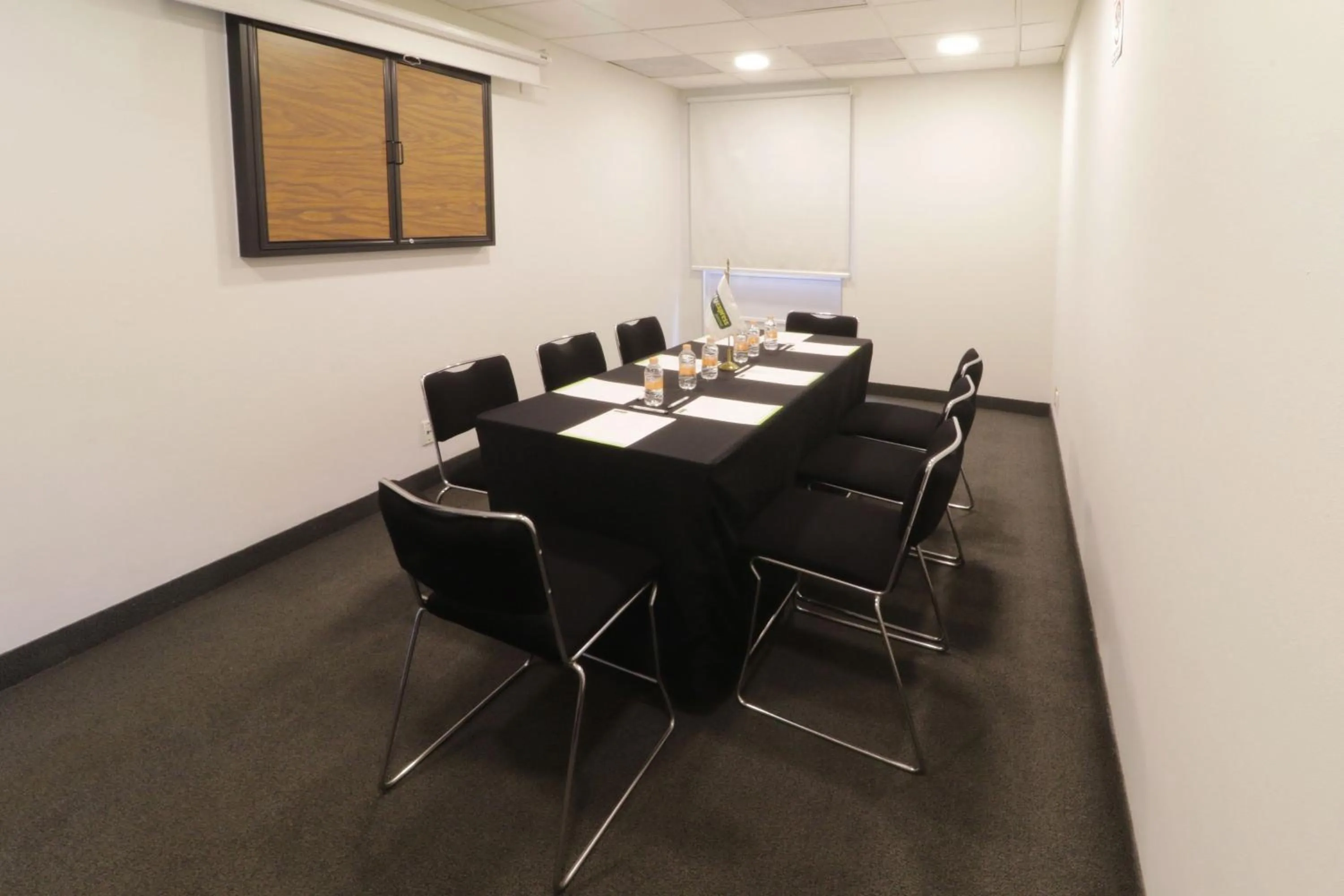 Meeting/conference room in City Express Junior by Marriott Guadalajara Periferico Sur