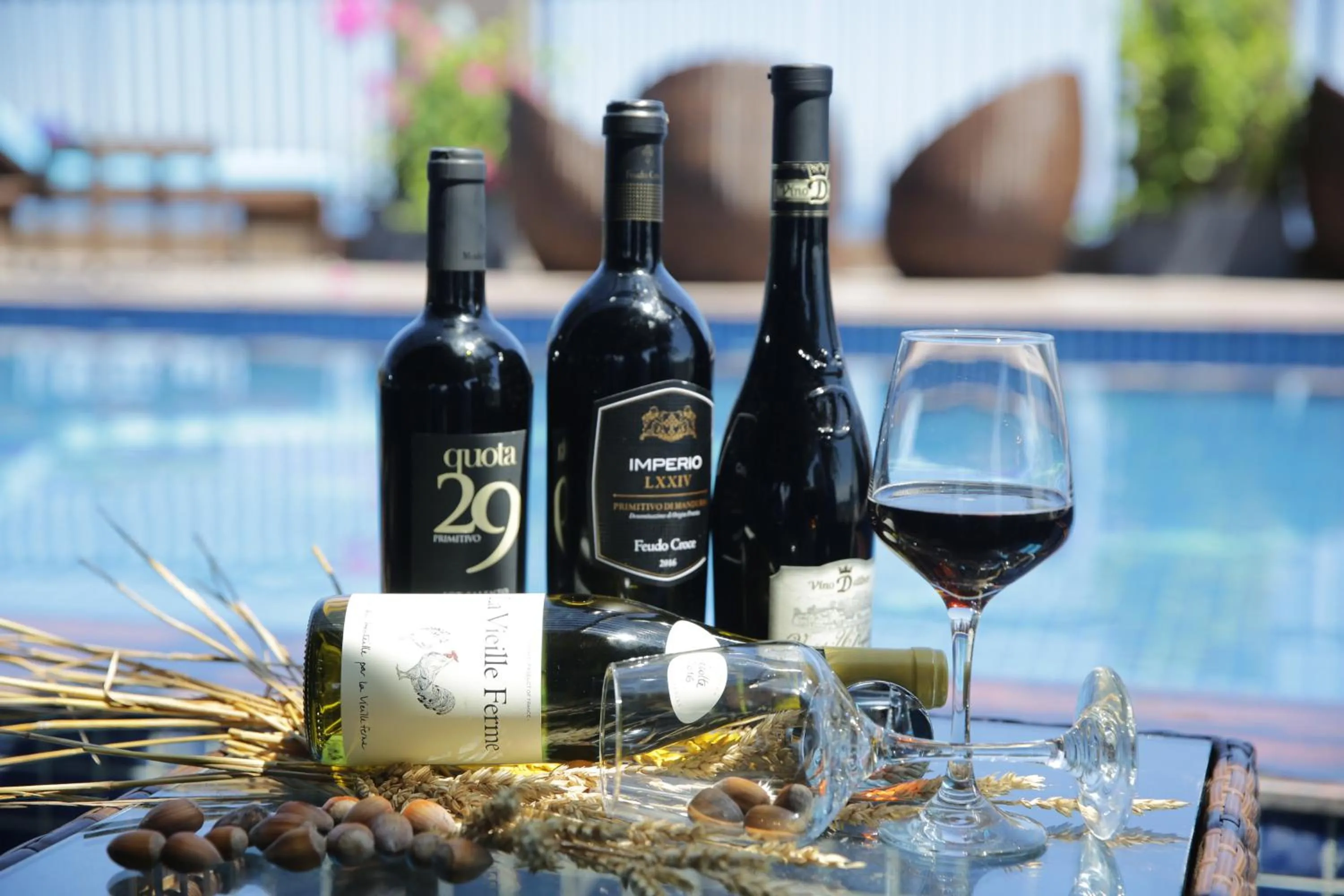 Alcoholic drinks in Seashore Hotel & Apartment