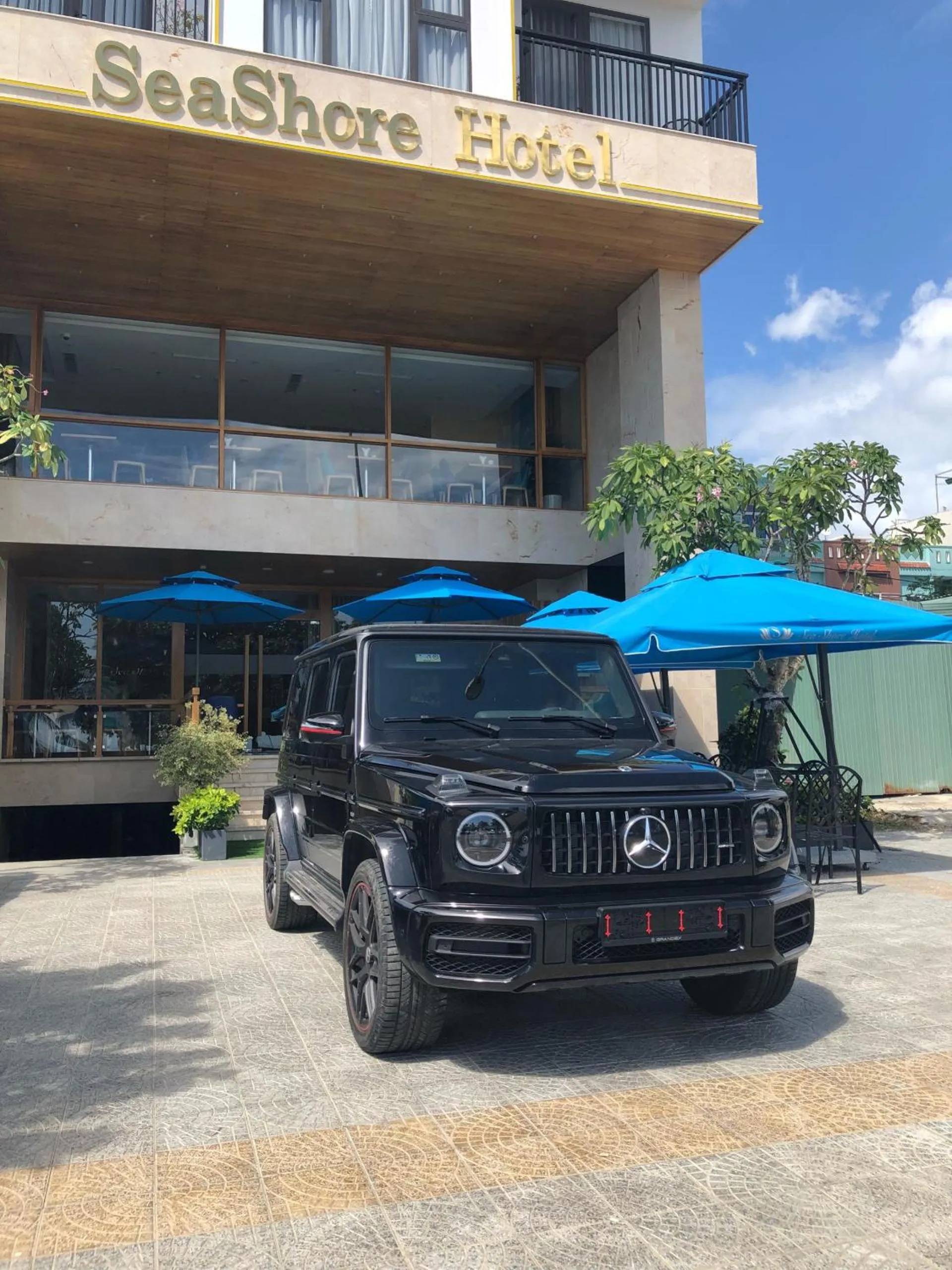 Facade/entrance in Seashore Hotel & Apartment