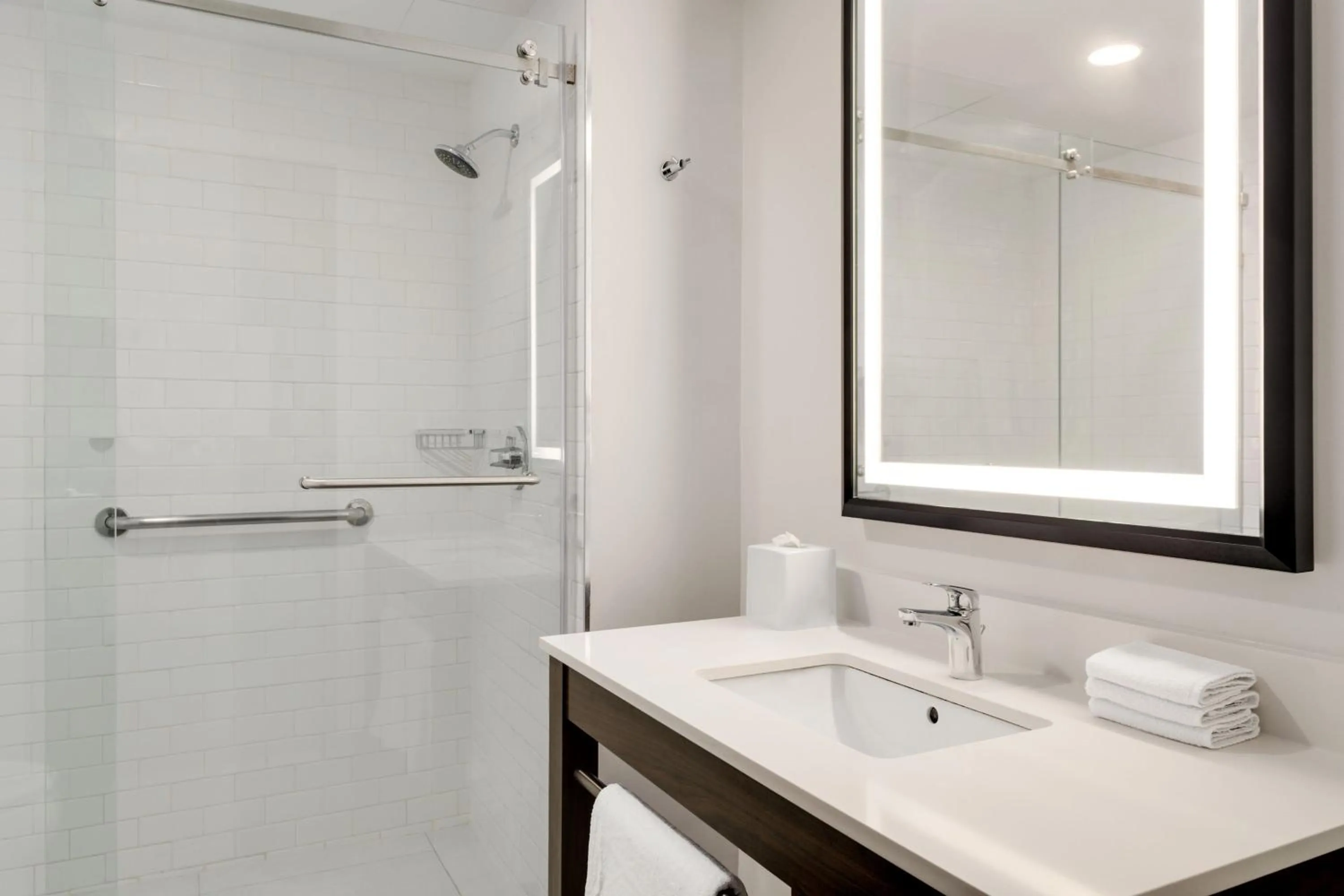 Bathroom in Four Points by Sheraton Galerias Monterrey