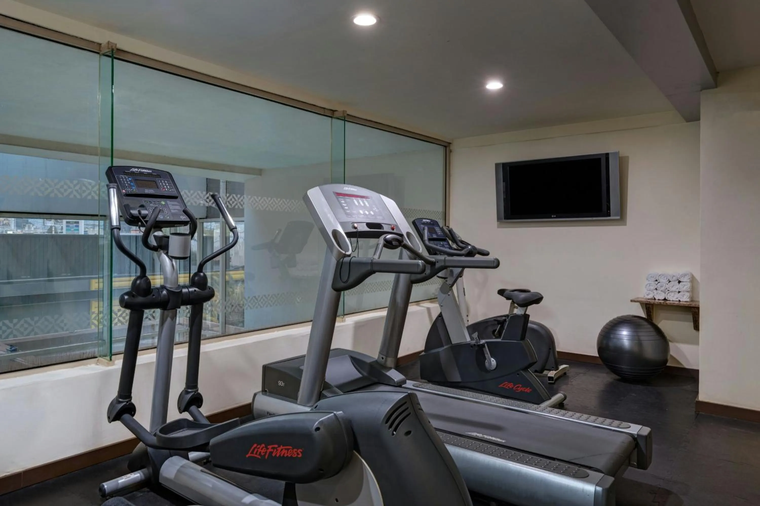 Fitness centre/facilities in Four Points by Sheraton Galerias Monterrey