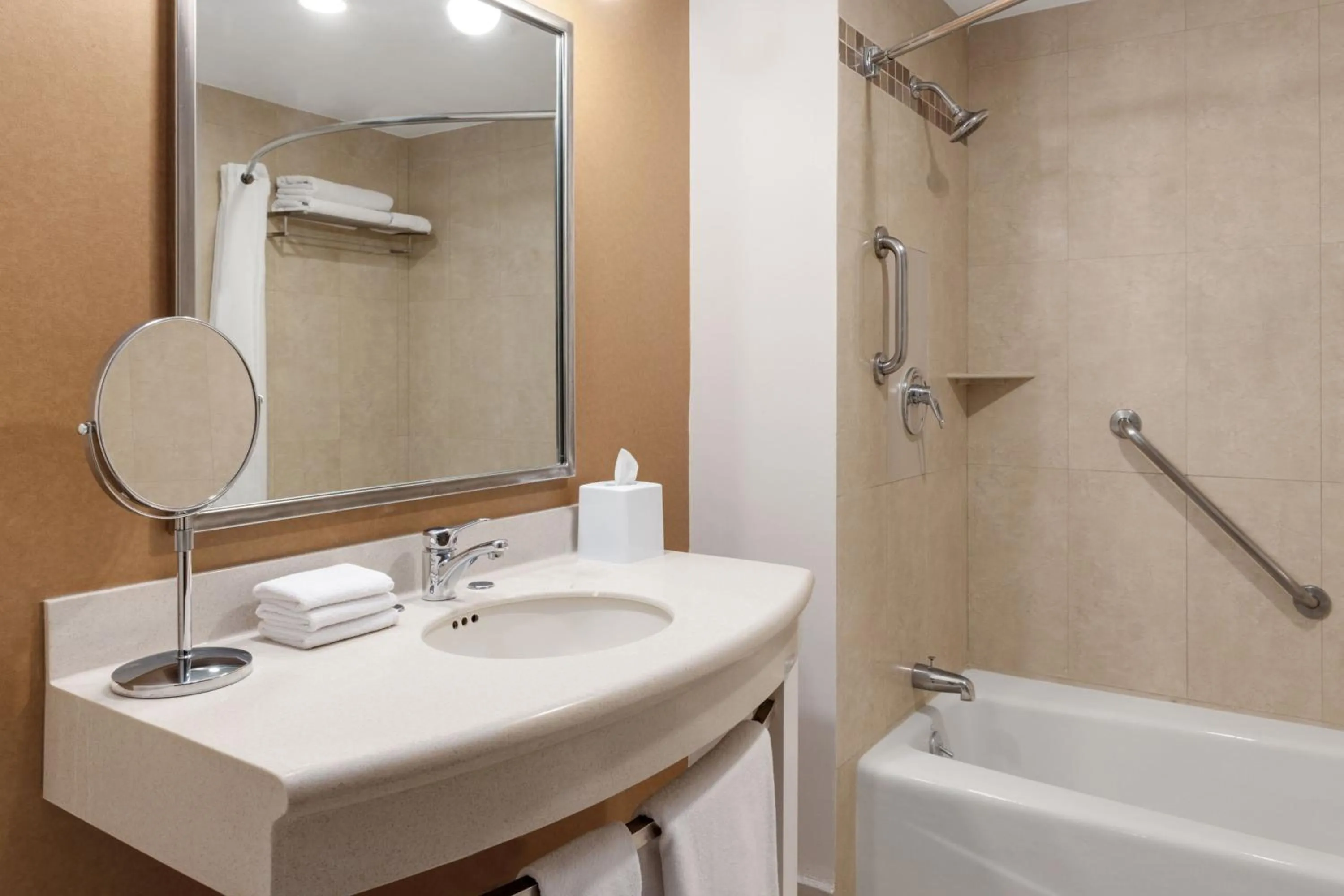 Bathroom in Four Points by Sheraton Galerias Monterrey