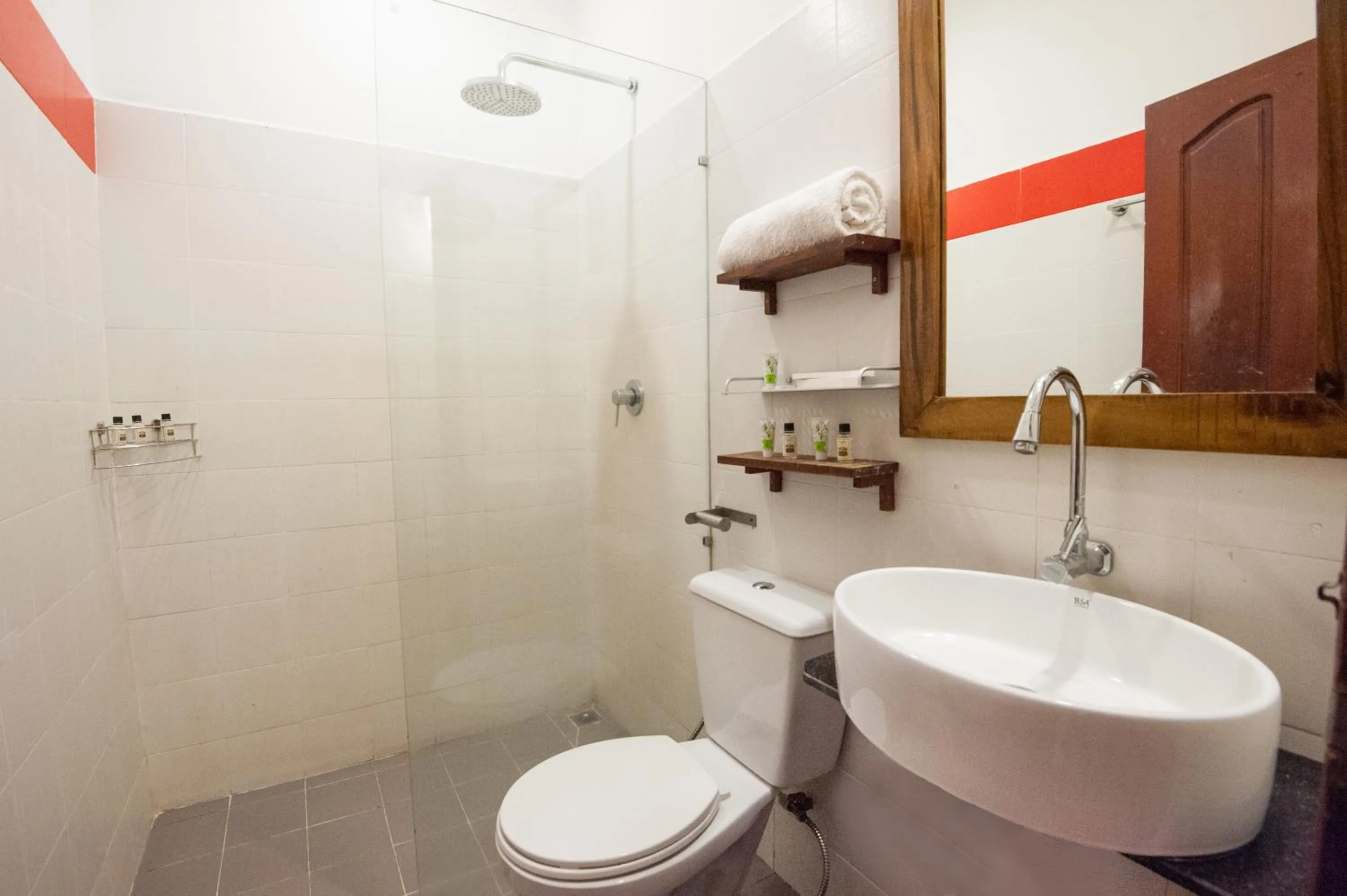 Bathroom in Mad Monkey Hostel Phnom Penh