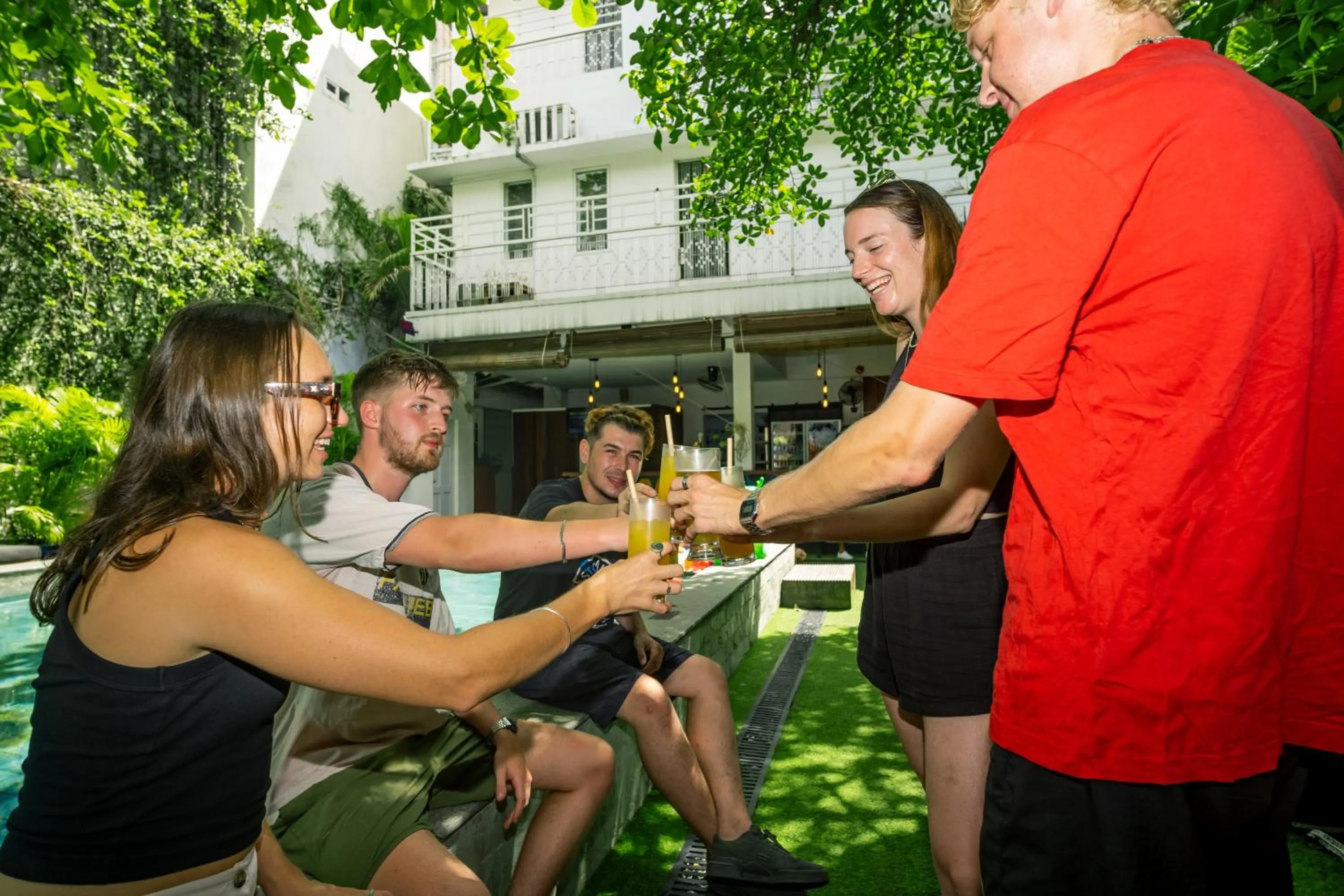 Swimming pool in Mad Monkey Hostel Phnom Penh