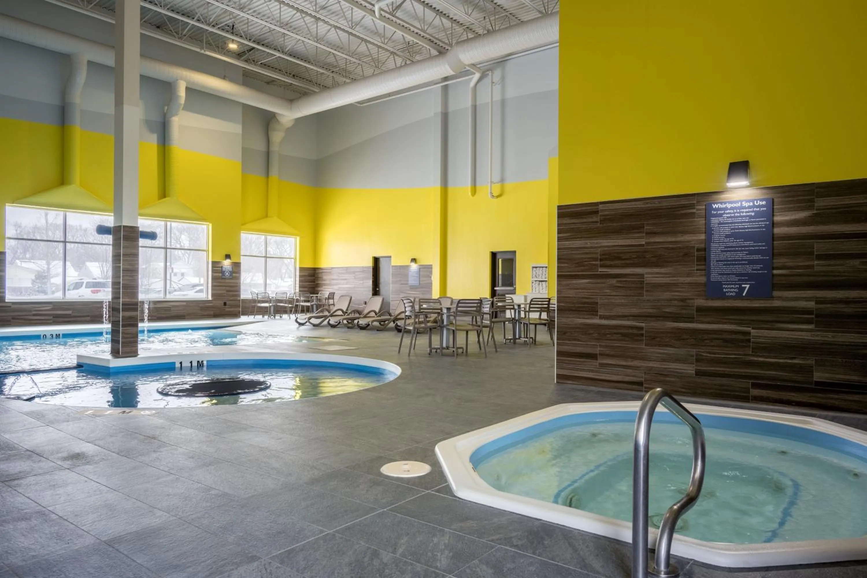 Swimming pool in Fairfield Inn & Suites by Marriott Winnipeg