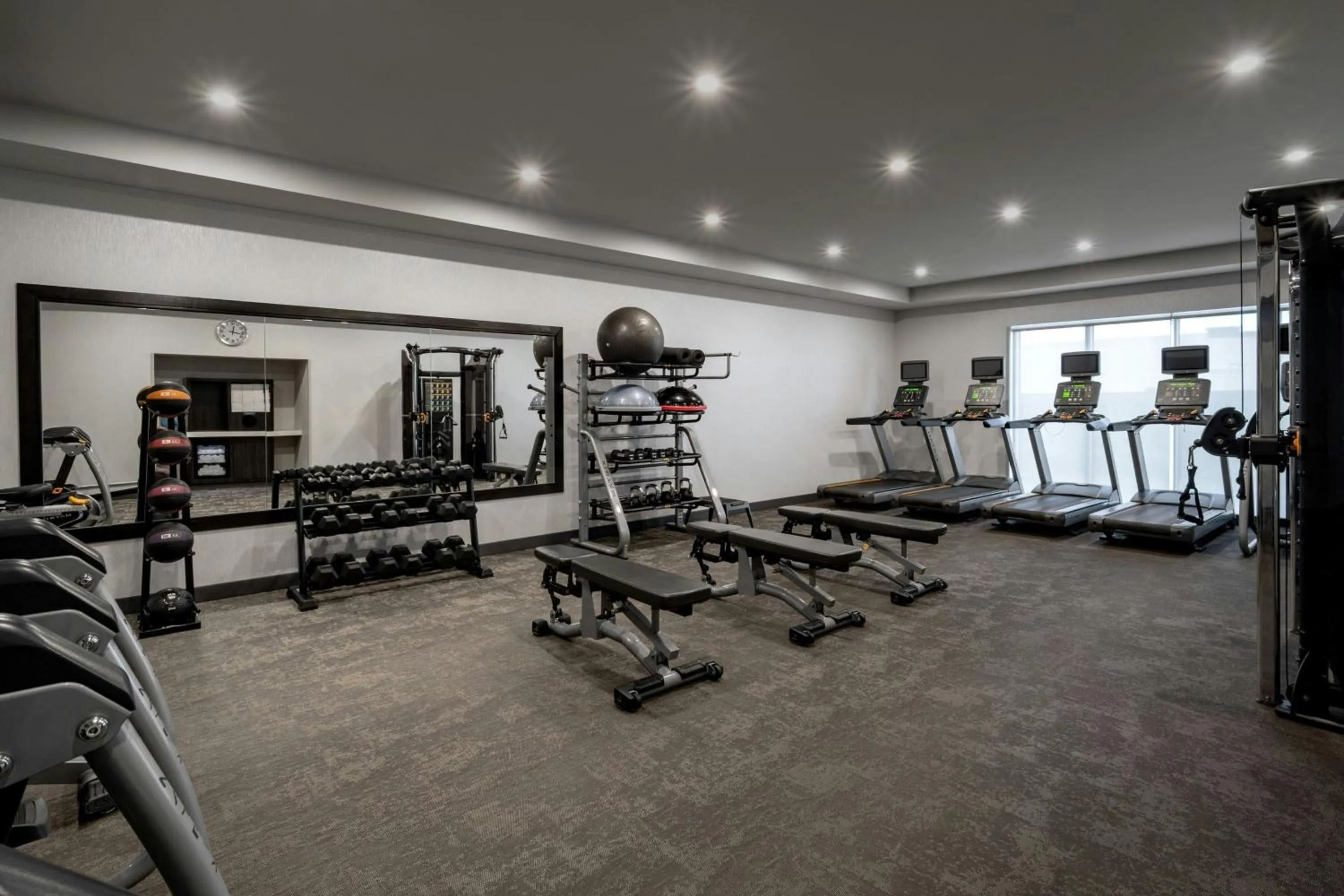 Fitness centre/facilities in Fairfield Inn & Suites by Marriott Winnipeg