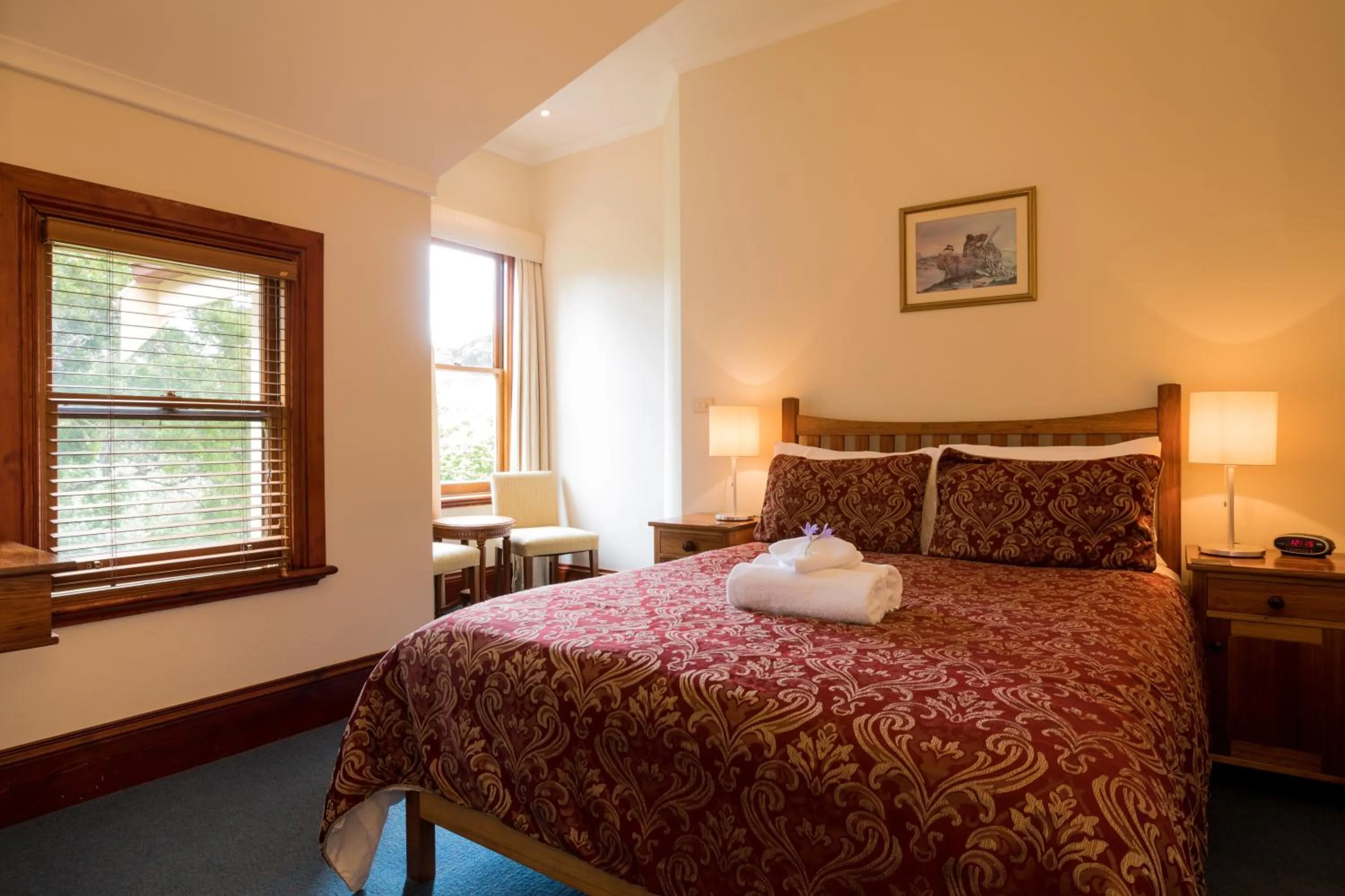 Bed in Franklin Manor