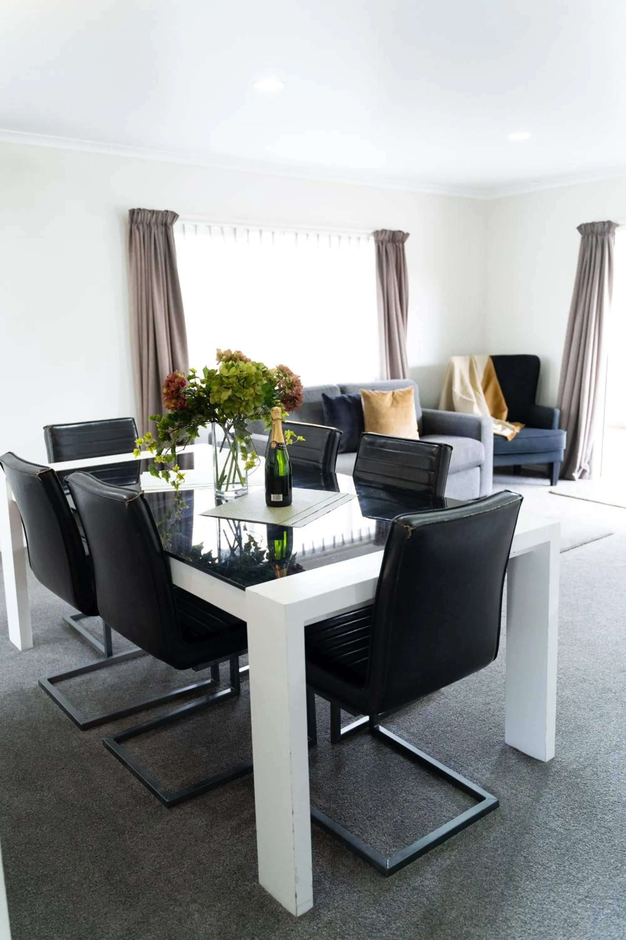 Pacific Coast Motor Lodge