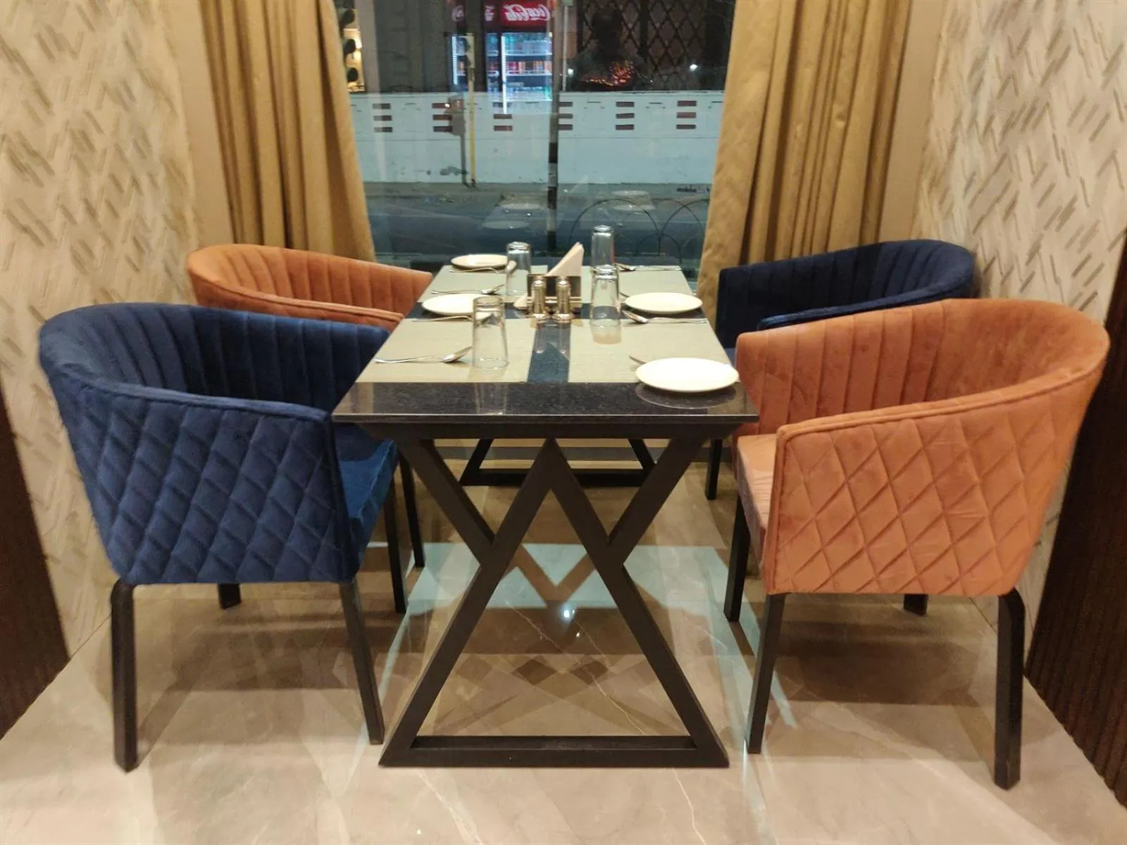 Restaurant/places to eat in Chandra Inn