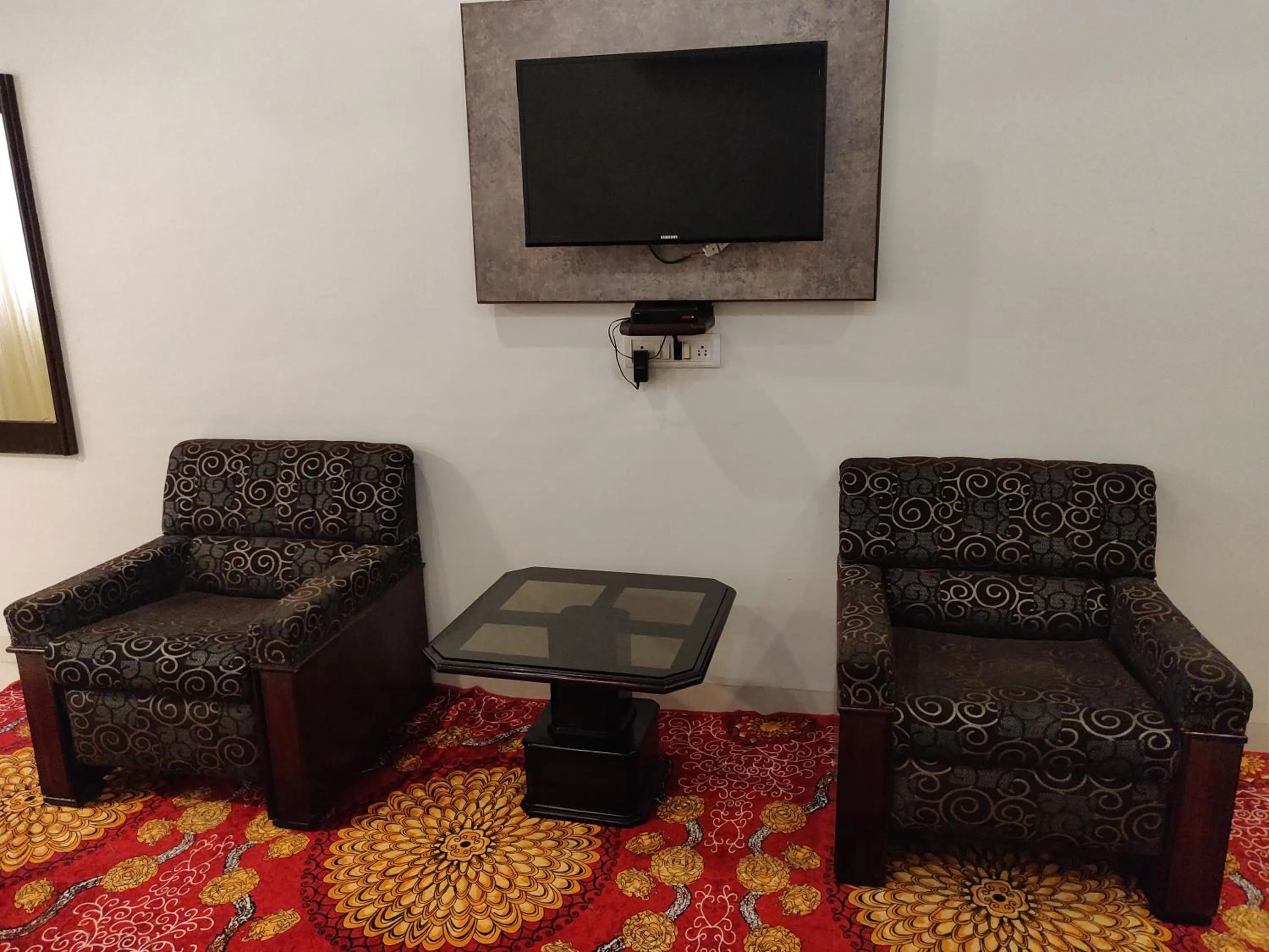 TV and multimedia in Chandra Inn