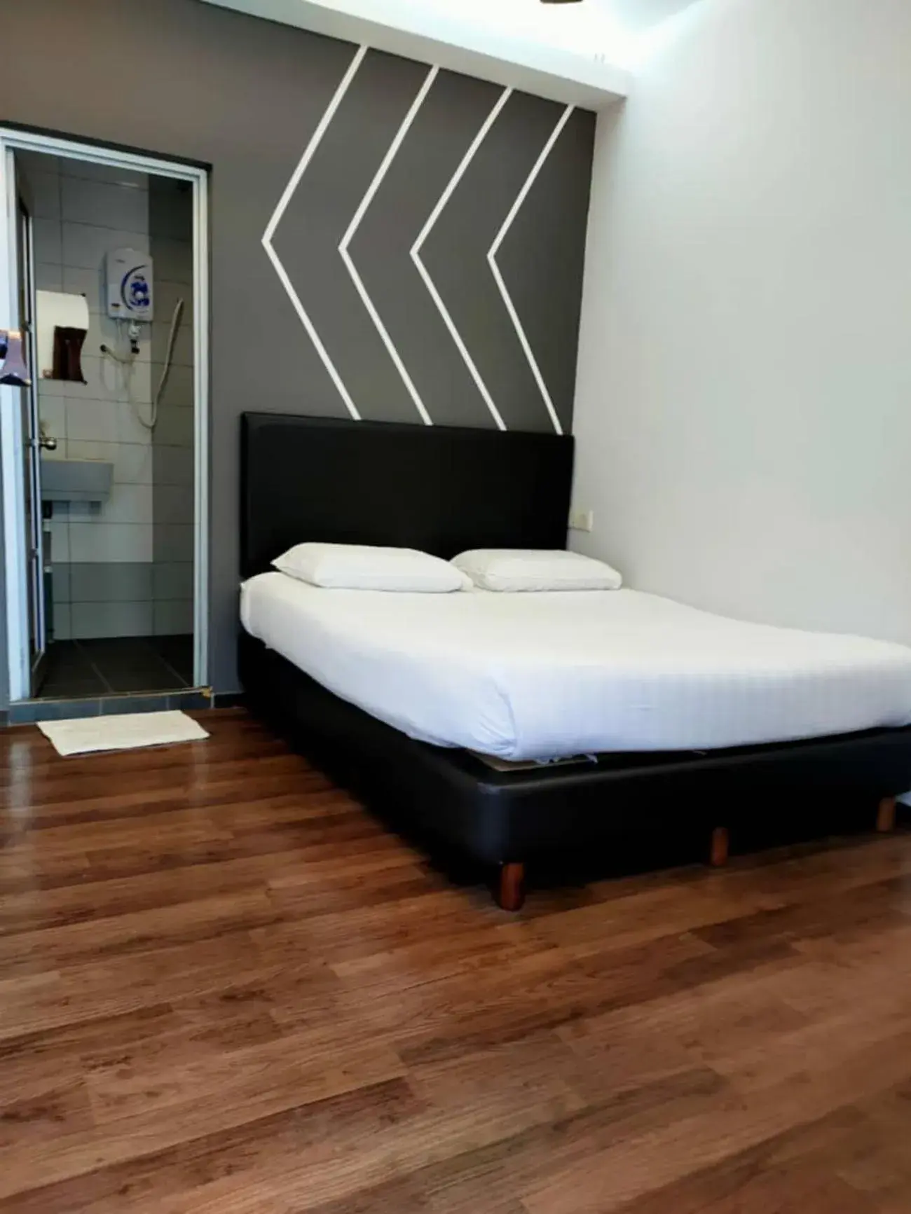 Double Room with Private Bathroom in Sea Lion Pulau Ketam Bungalow Homestay Double Room with Private Bathroom in Sea Lion Pulau Ketam Bungalow Homestay