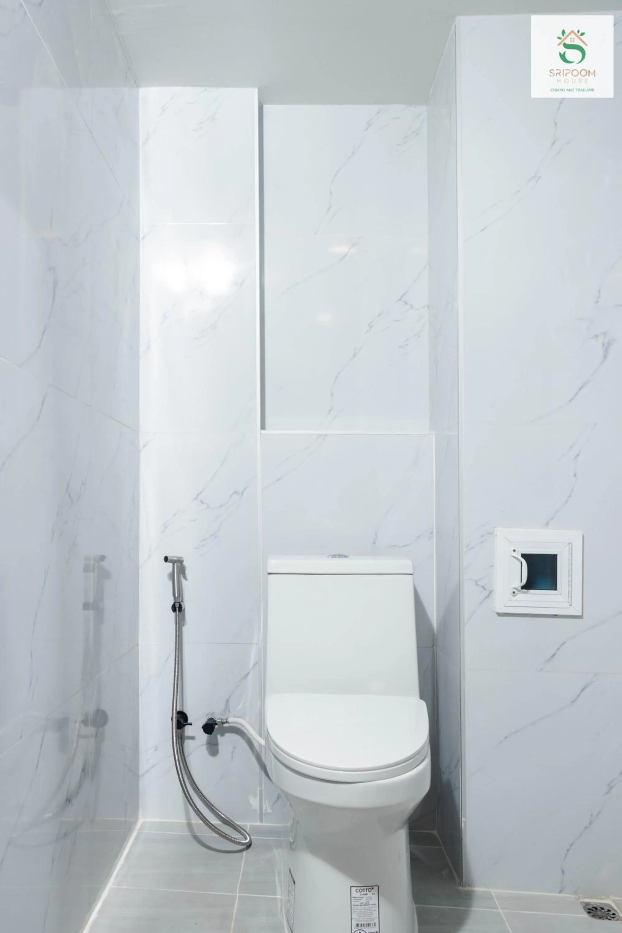 Toilet in Sripoom House 1