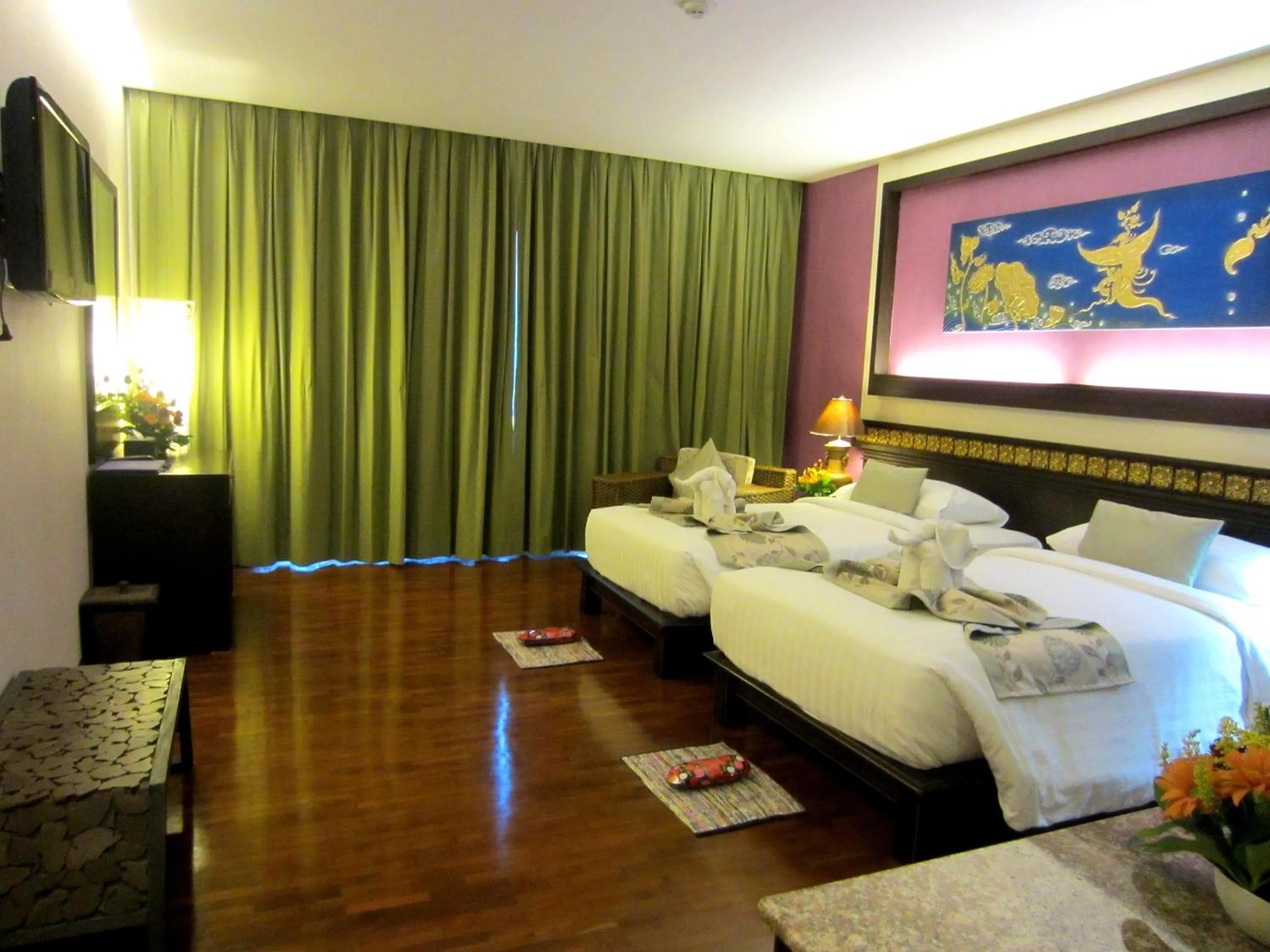 Photo of the whole room, Bed in Mountain Creek Wellness Resort Chiangmai