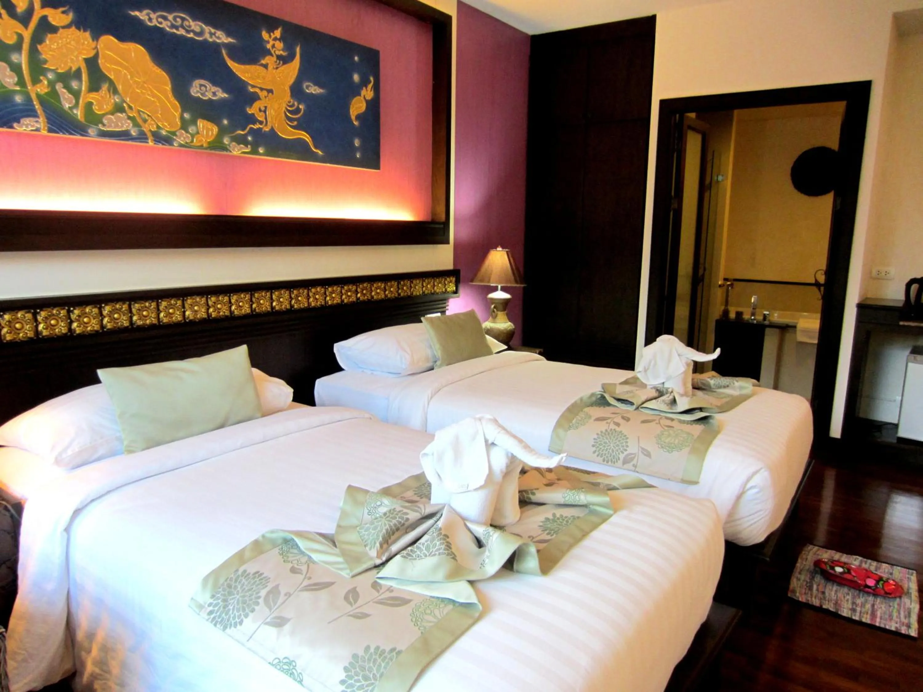 Photo of the whole room, Bed in Mountain Creek Wellness Resort Chiangmai