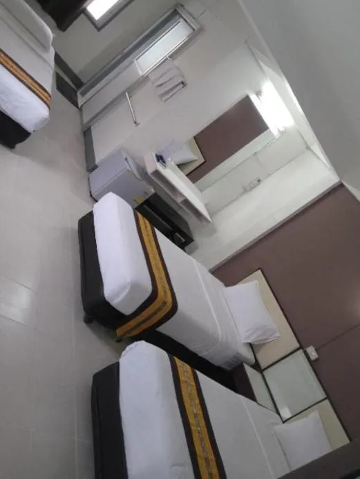 Bed in NorthLands House Hotel