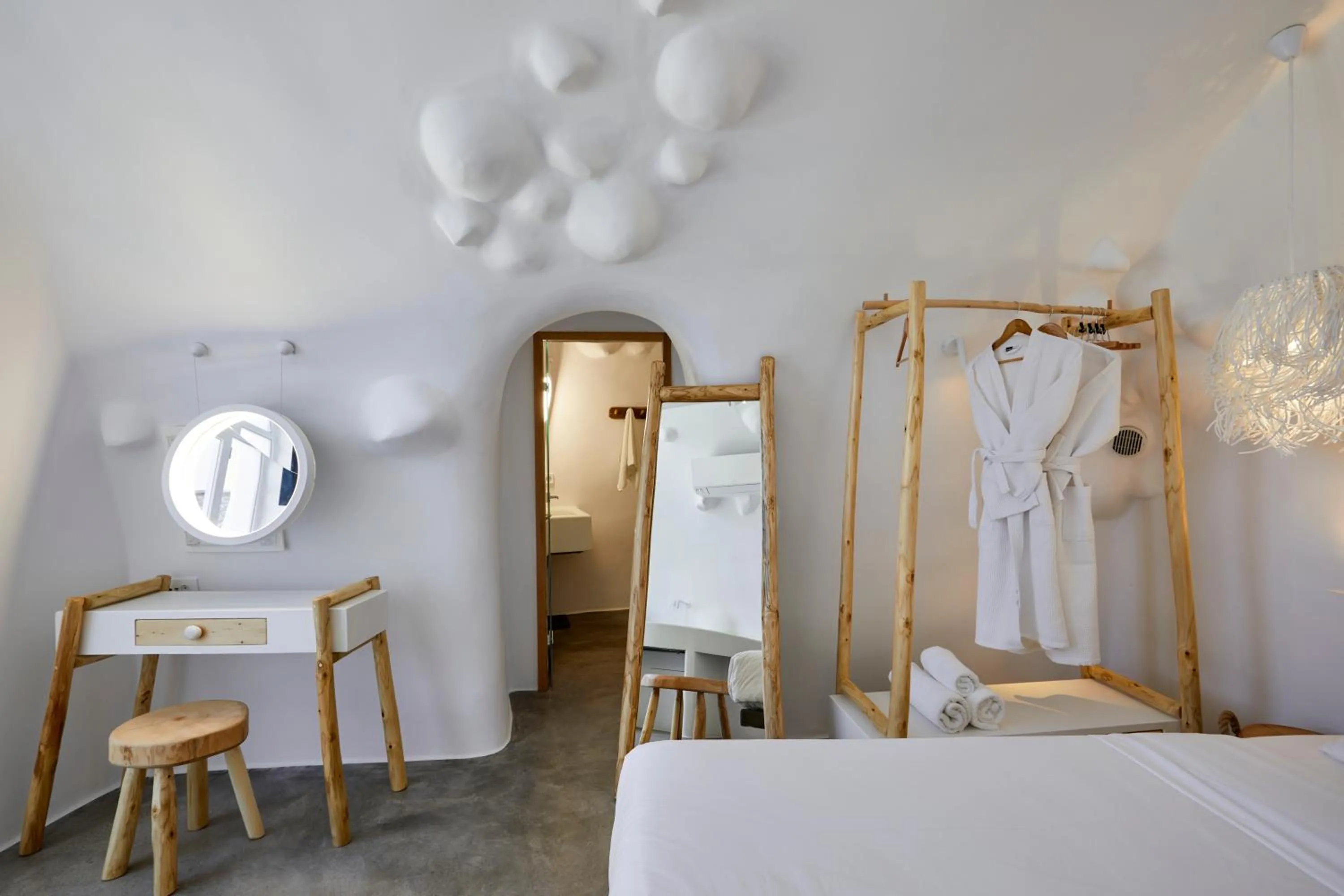 Bed in Theano Cave Suites & Villas