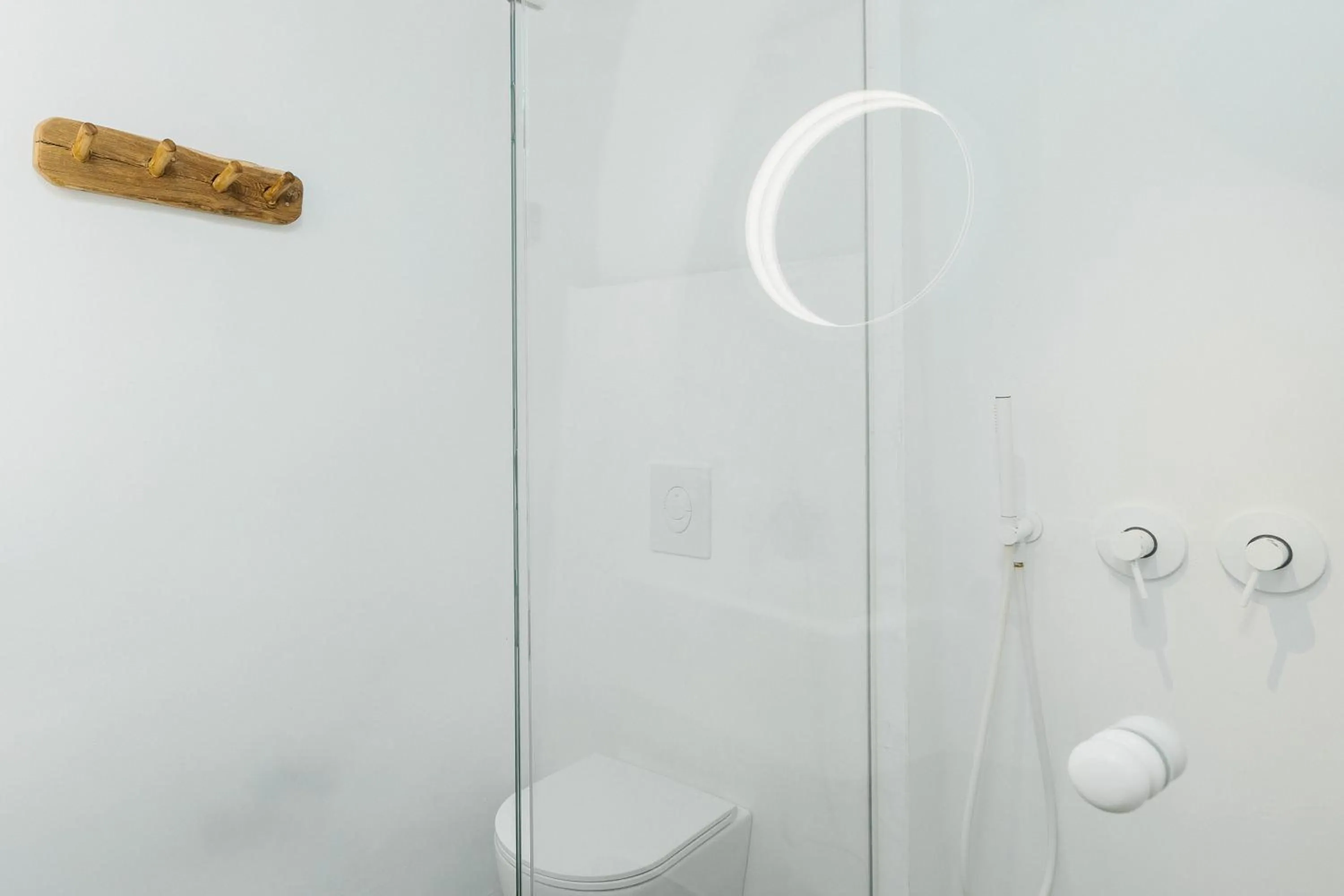 Theano Cave Suites & Villas