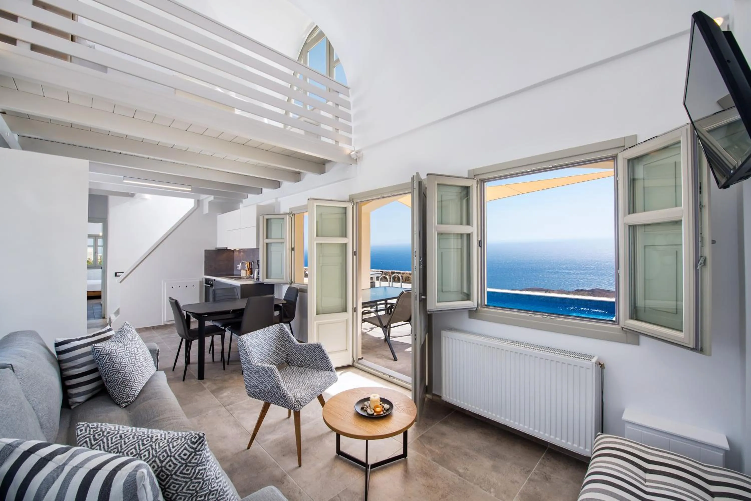 Living room in Theano Cave Suites & Villas