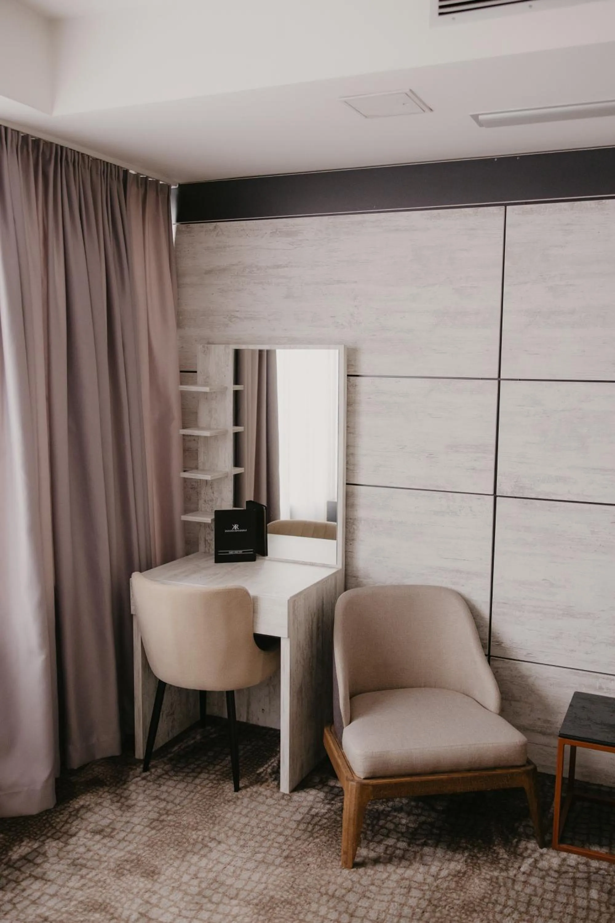 Seating area in Hotel Koncept Residence