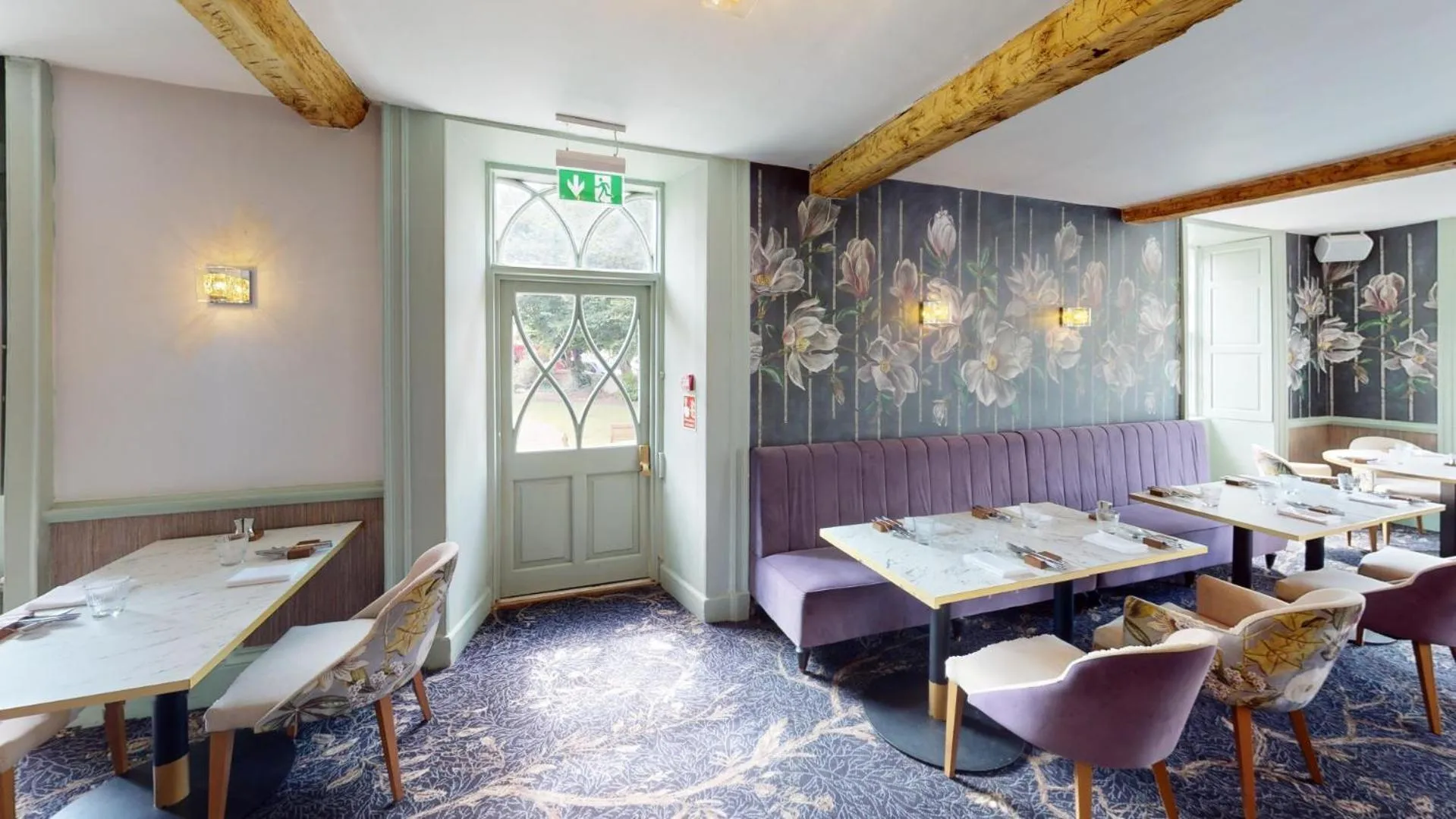 Restaurant/places to eat in The Haycock Manor Hotel