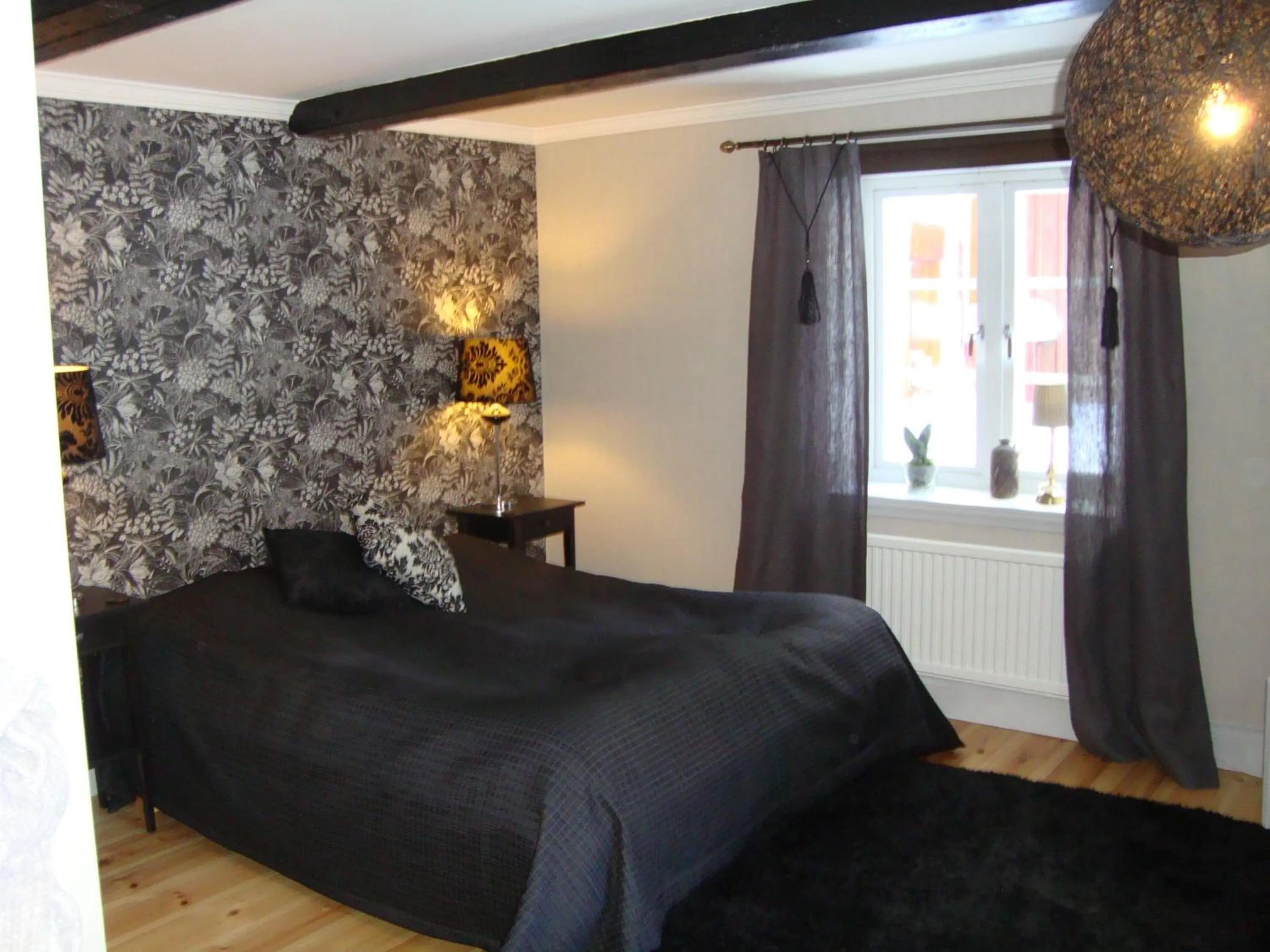 Bed in Hotell Plevnagården