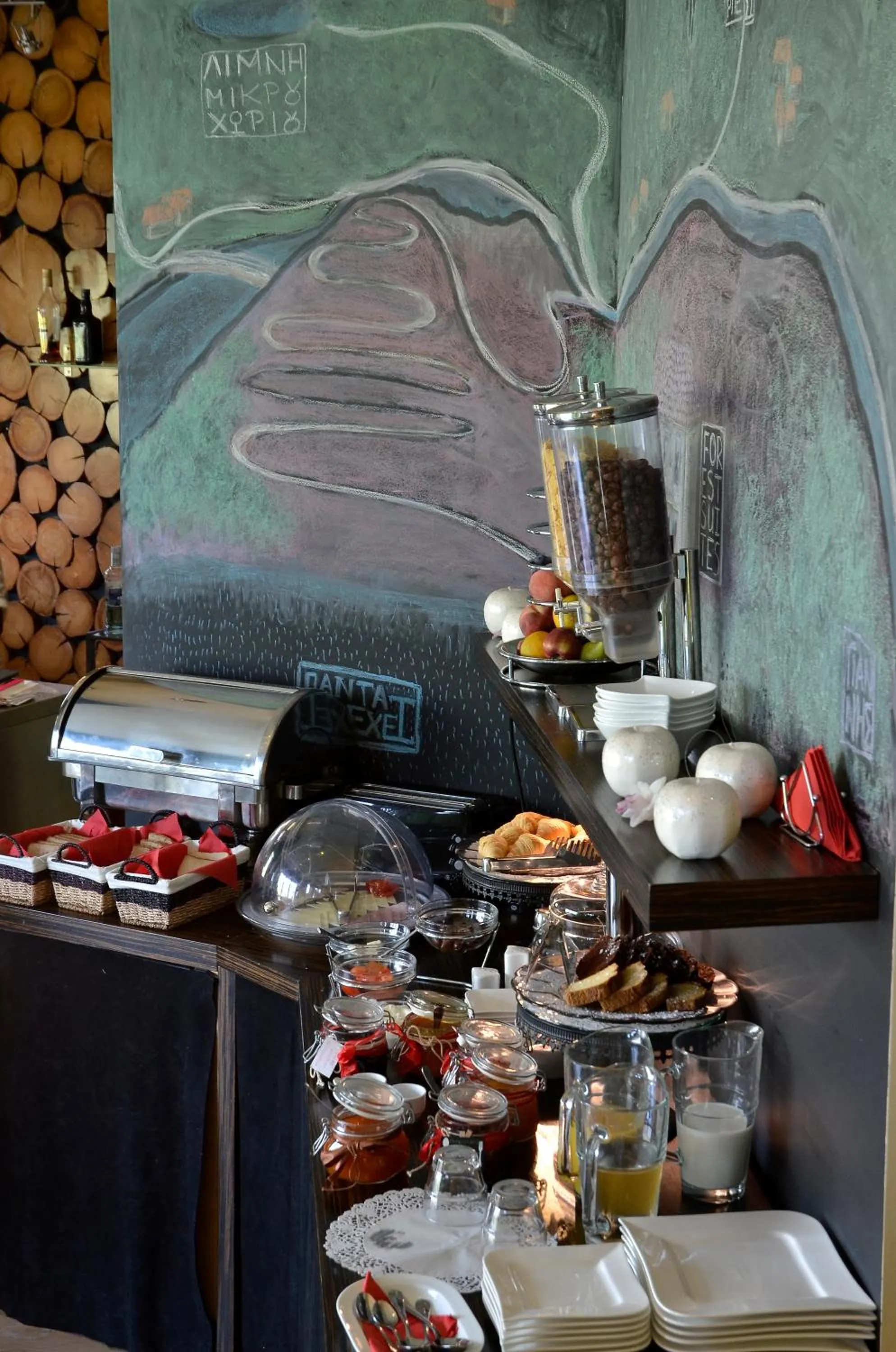 Breakfast in Forest Suites Boutique Hotel