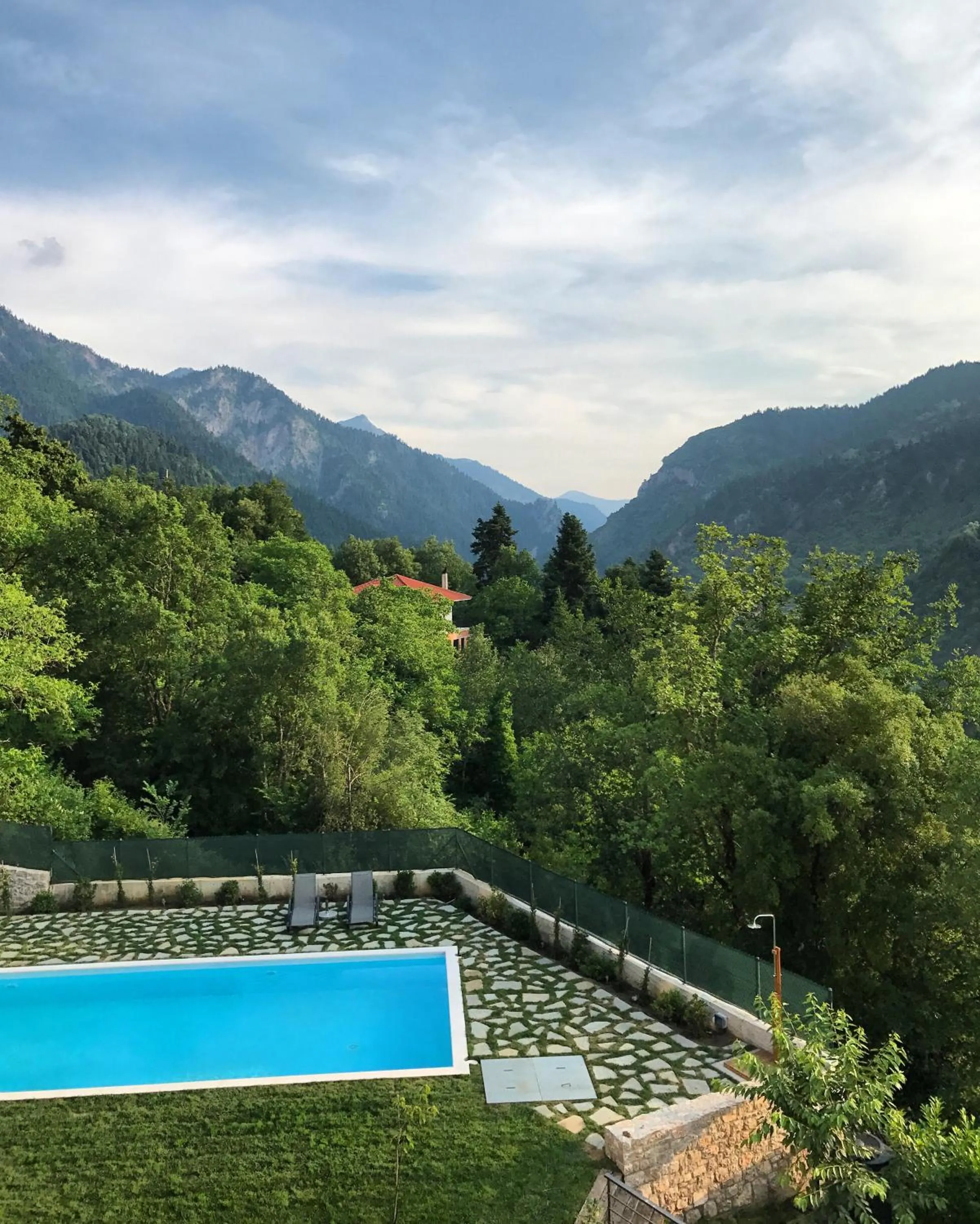 Garden in Forest Suites Boutique Hotel