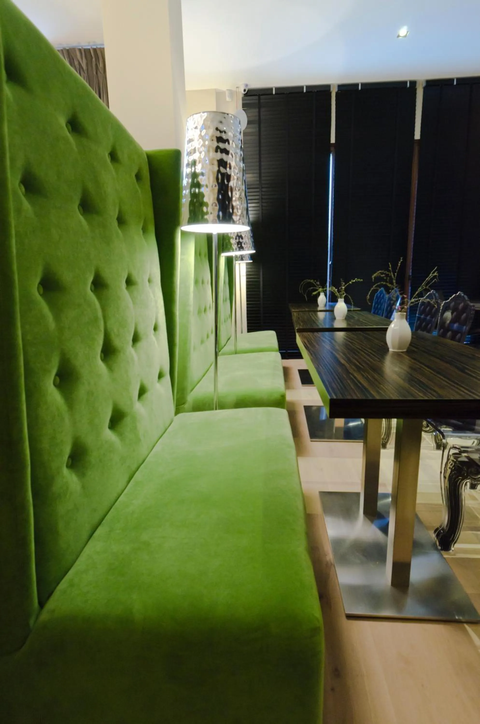 Restaurant/places to eat in Forest Suites Boutique Hotel