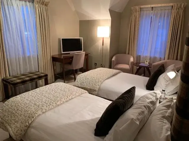 Twin Room with Shower - single occupancy in Forest Hotel Twin Room with Shower - single occupancy in Forest Hotel