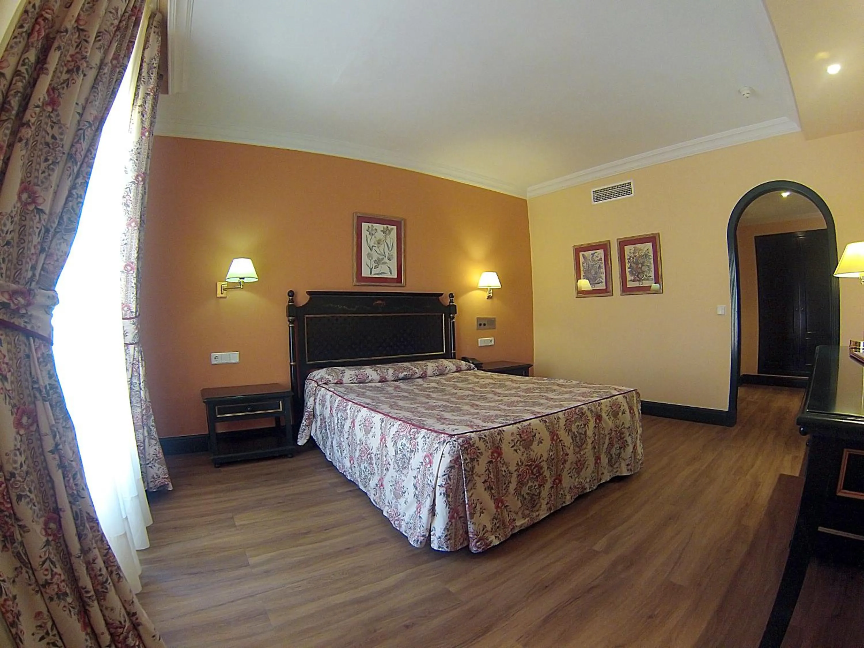 Photo of the whole room, Bed in Hotel Cristina