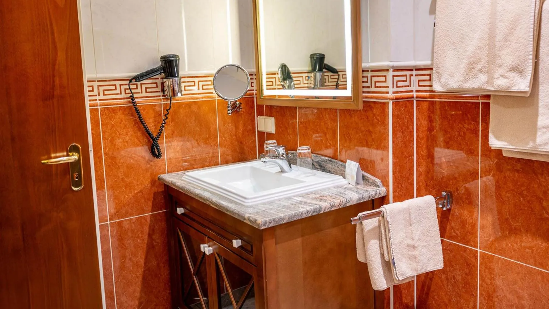 Bathroom in Altstadthotel Bräuwirt