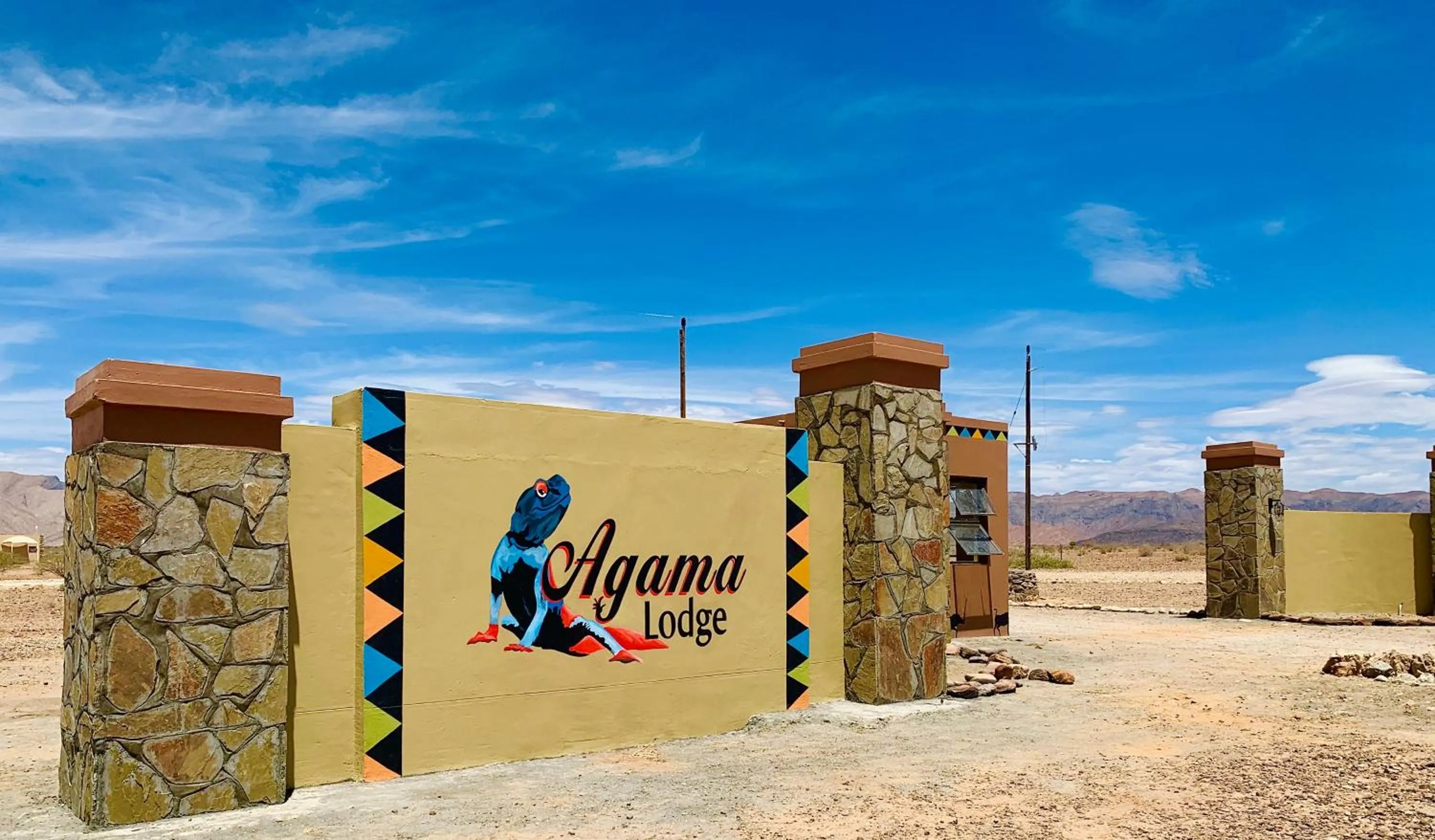 Facade/entrance in Agama Lodge