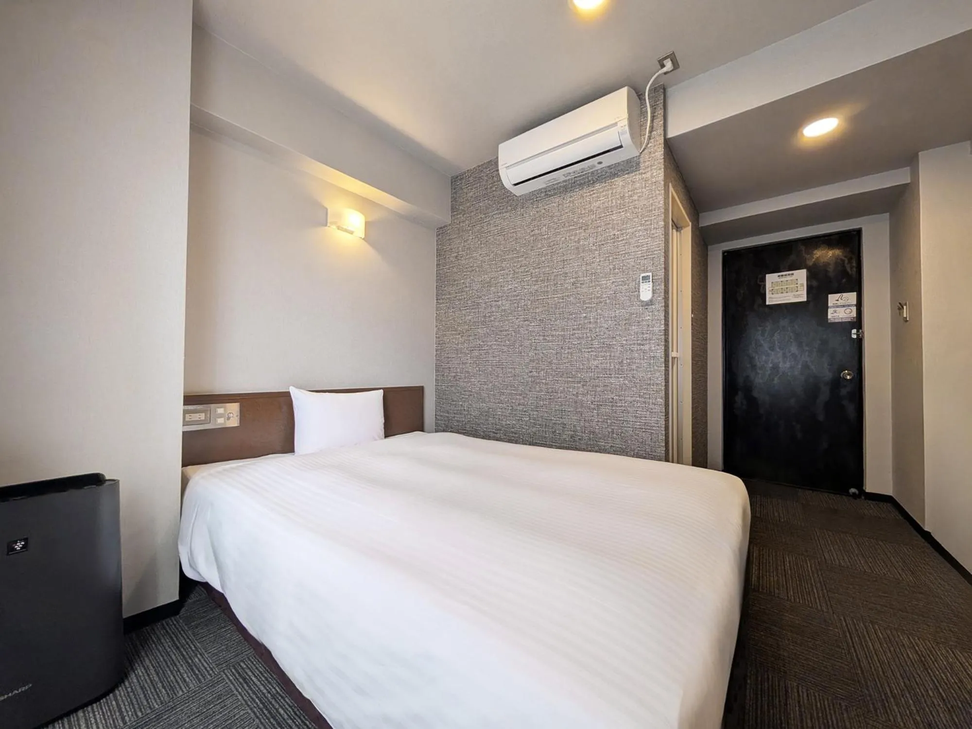 Photo of the whole room, Bed in GR Hotel Ginzadori