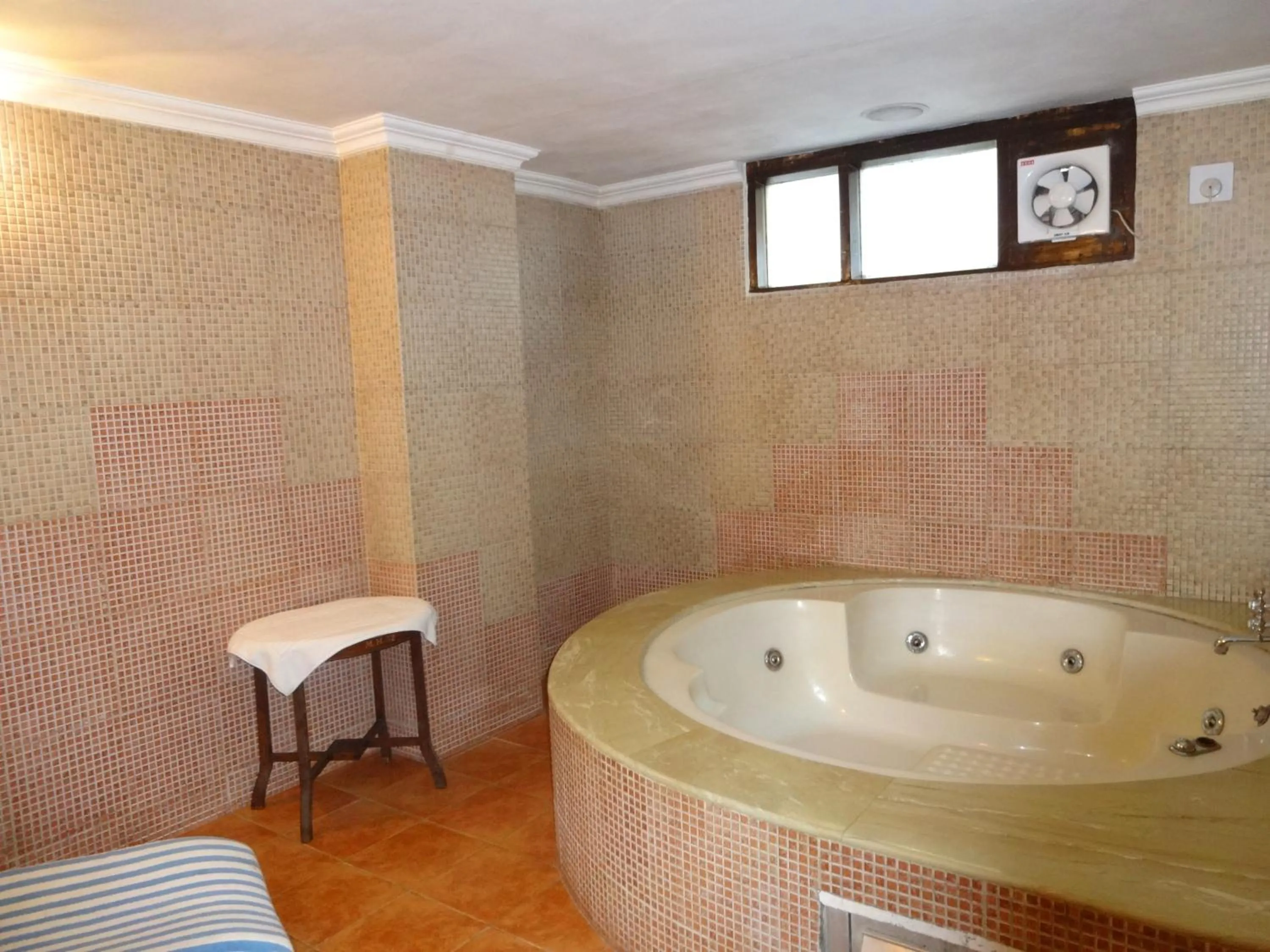 Hot Tub in Hotel Combermere