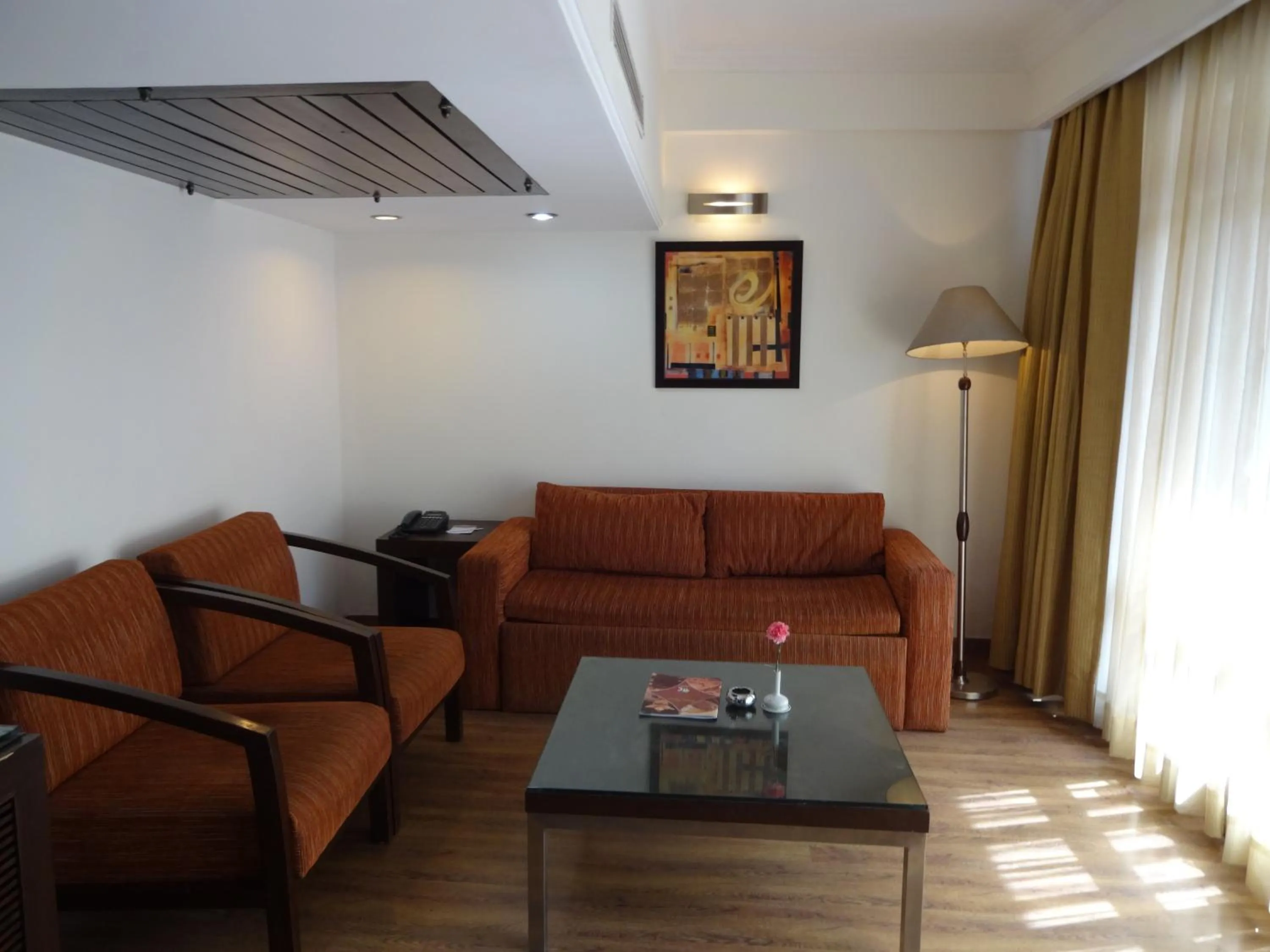 Day in Hotel Combermere