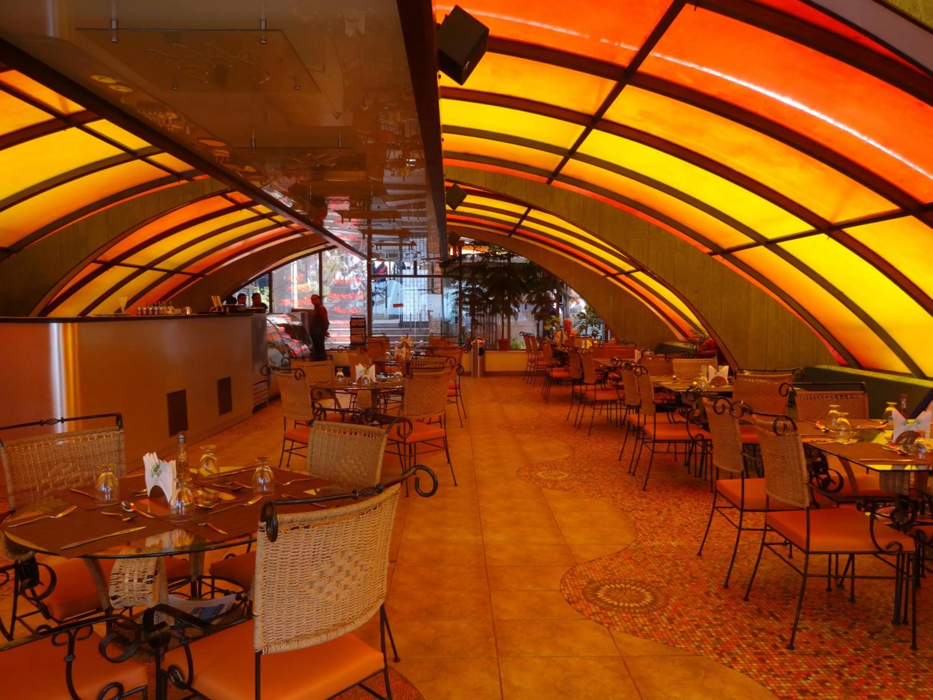 Restaurant/places to eat in Hotel Combermere