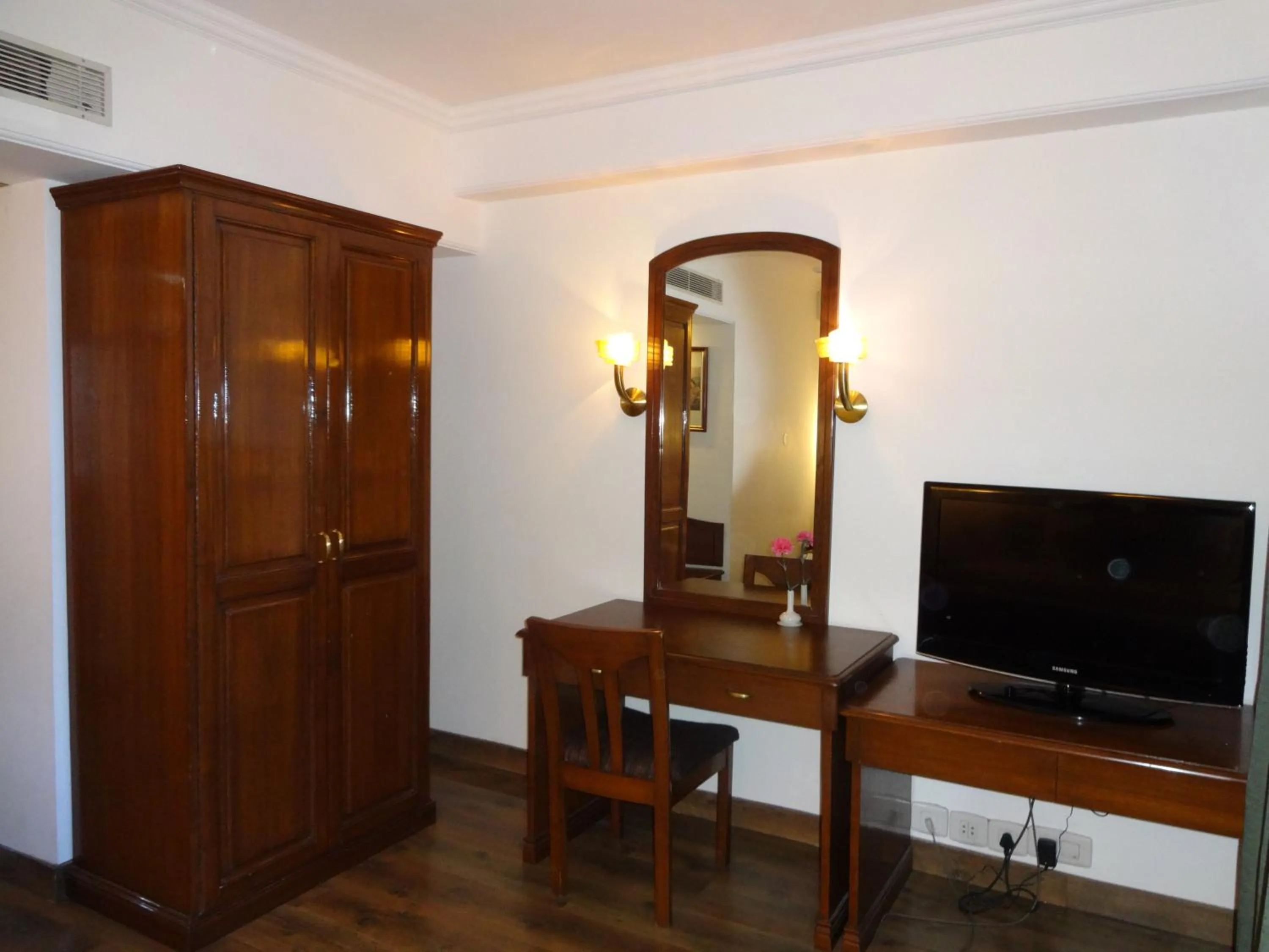 Decorative detail in Hotel Combermere