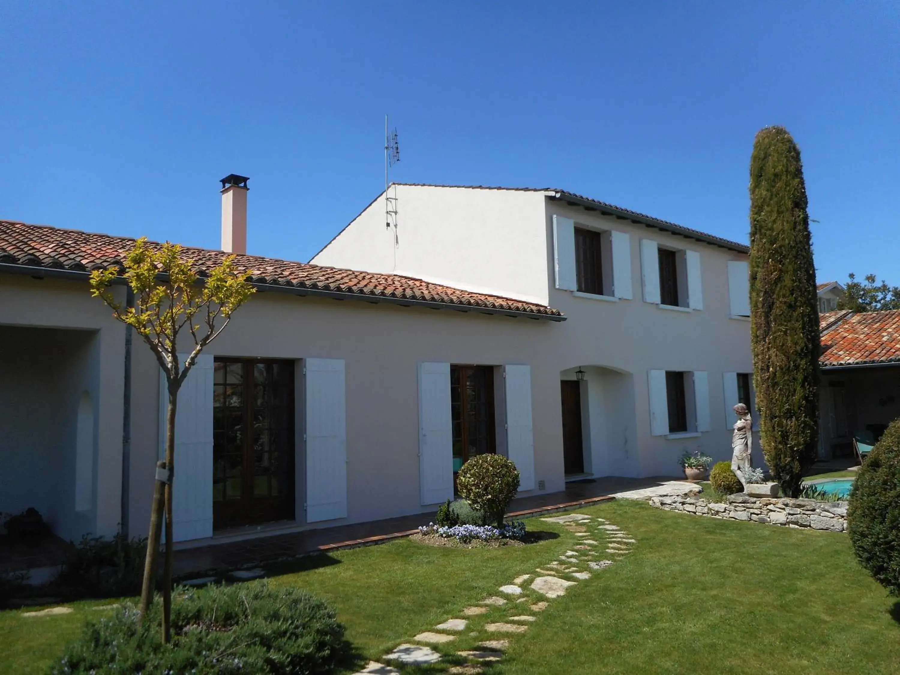 LE LOGIS DE L'ETORE LE LOGIS DE L'ETORE