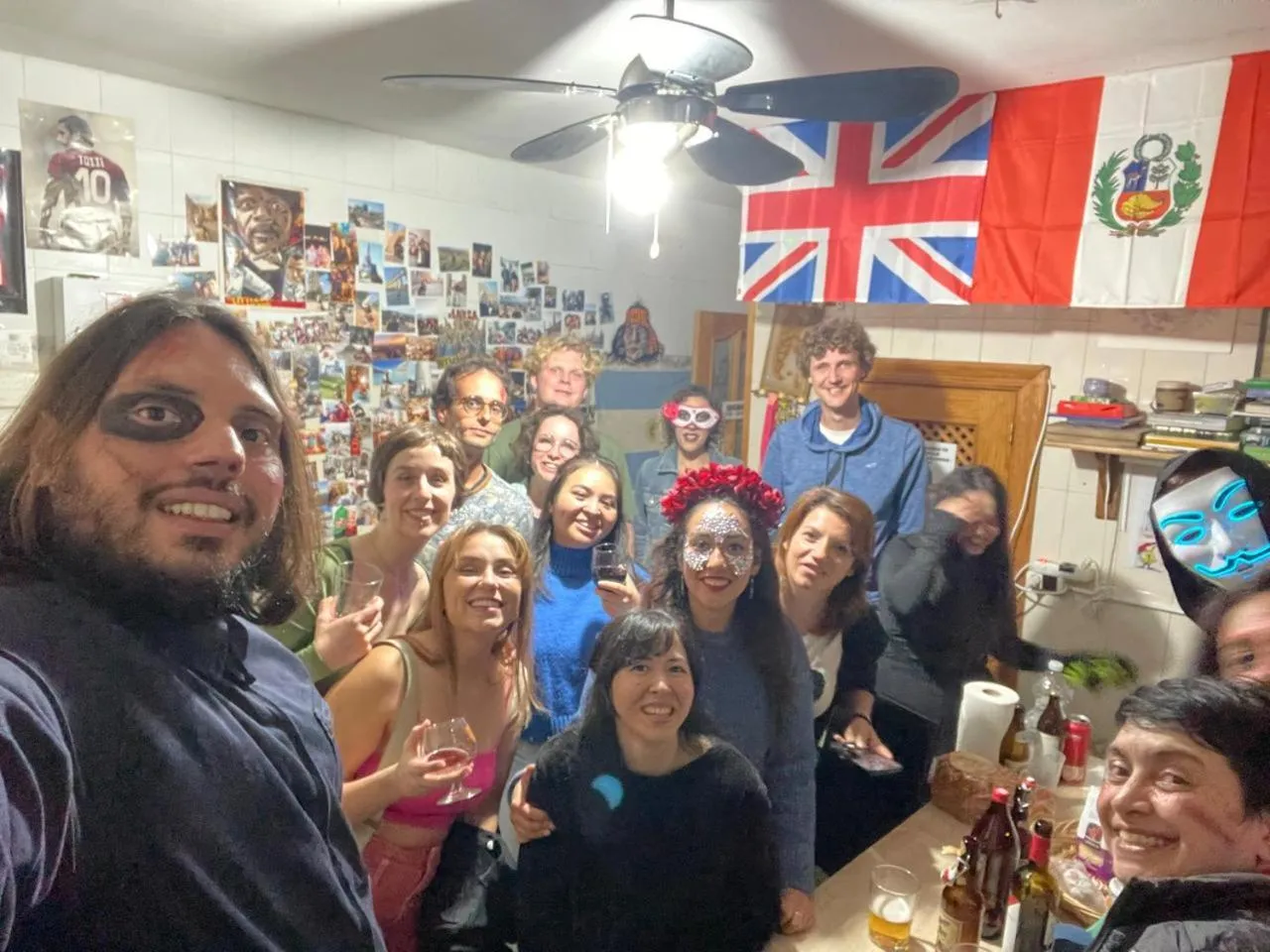 kitchen in Hostel El Cascabel