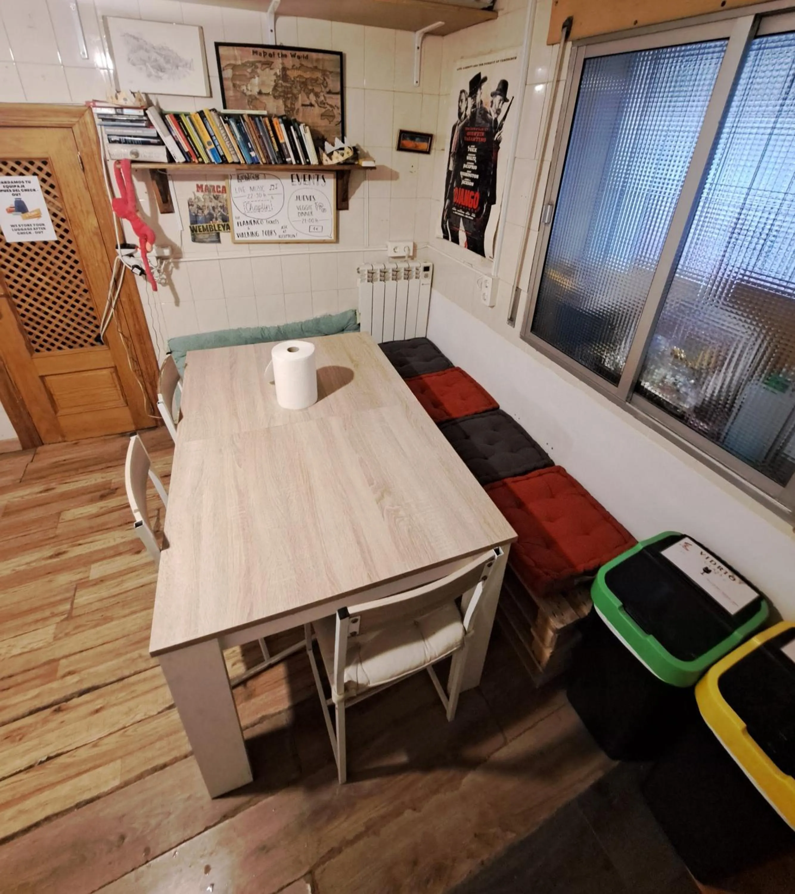 Kitchen or kitchenette in Hostel El Cascabel