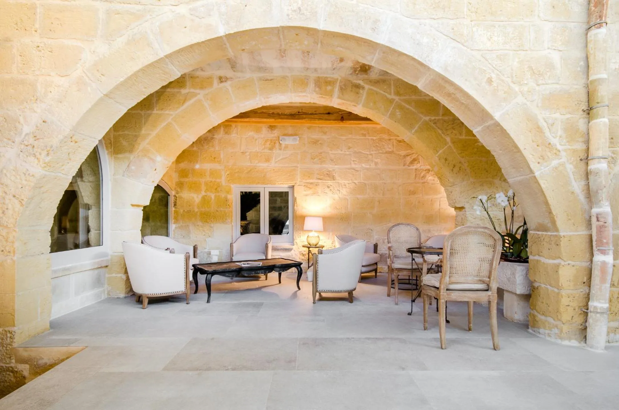 Lobby or reception in Cesca's Boutique Hotel